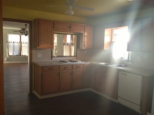 Single Family Residence For Rent in Taylor County , 1442 N 19th Street, Abilene, Texas 79601, 2 Bedroom, 1 Bathroom, Garage spaces, 1,155 Sqft, built in 1940, mls#21404517, Real Estate Agent in Abilene, Homes For Rent in Taylor county, Homes For Rent in Abilene, Realtor in Abilene Texas, Real Estate Brokerage Independent Realty Texas, Luminita Cordes Realtor