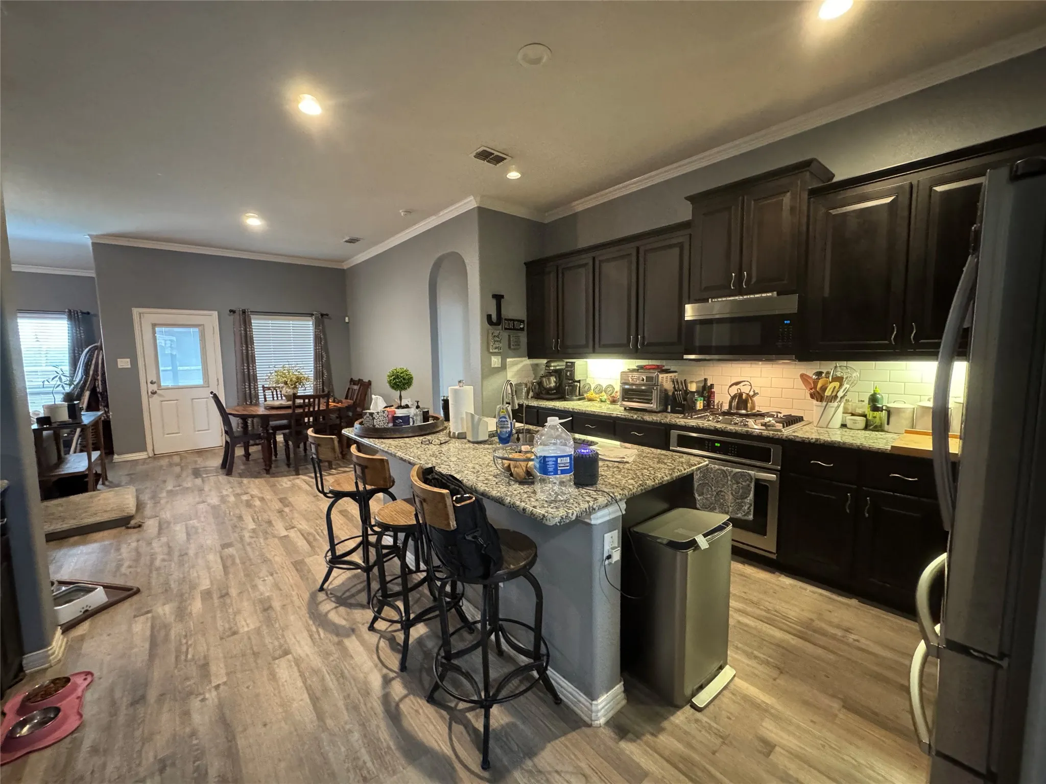 Single Family Residence For Sale in Ellis County , 505 Ashbury Drive, Midlothian, Texas 76065, 3 Bedroom, 2 Bathroom, 2 Garage spaces, 2,131 Sqft, built in 2017, mls#21404524, Real Estate Agent in Midlothian, Homes For Sale in Ellis county, Homes For Sale in Midlothian, Realtor in Midlothian Texas, Real Estate Brokerage Independent Realty Texas, Luminita Cordes Realtor