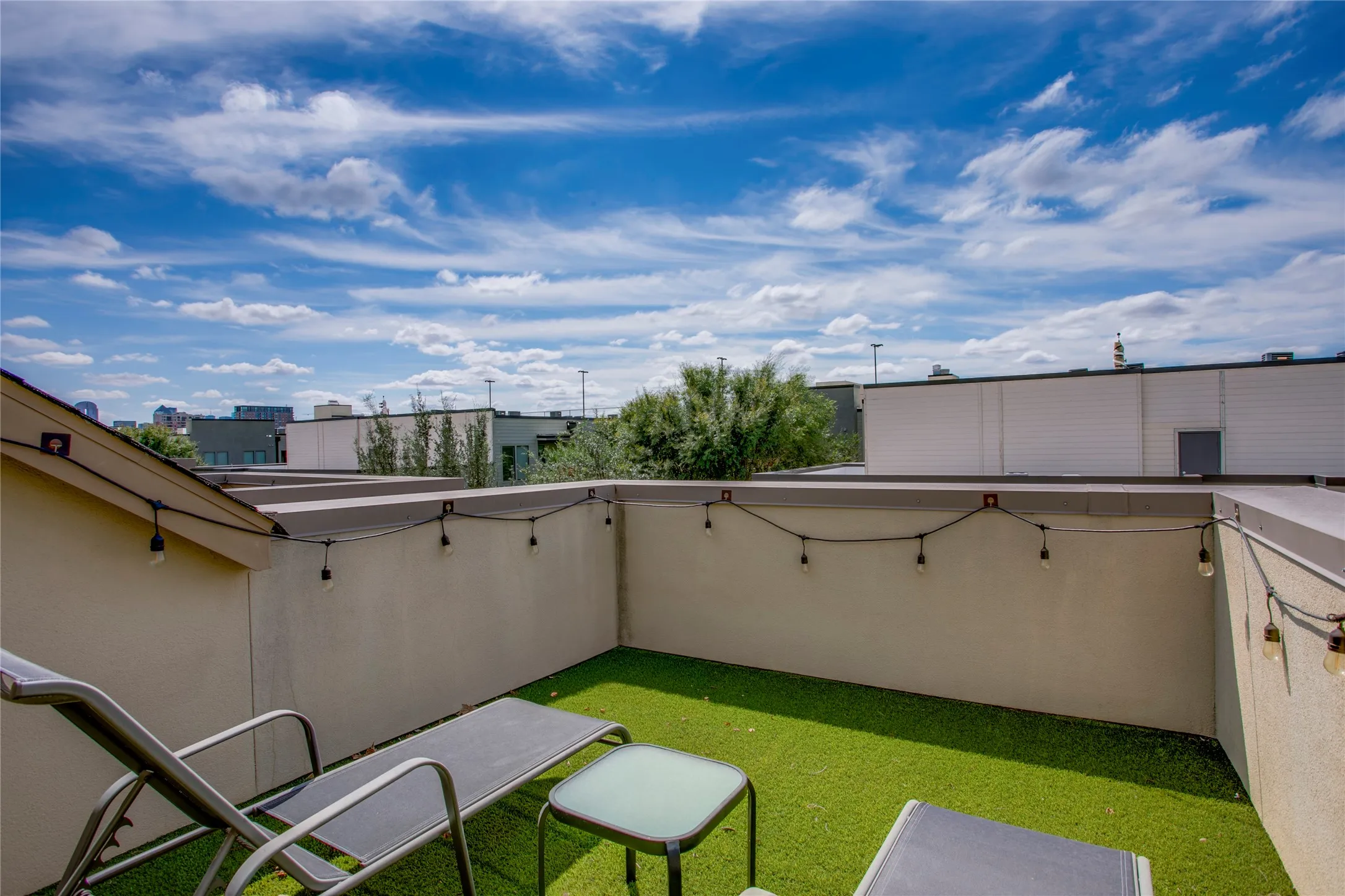 Condominium For Sale in Dallas County , 3208 Wycliff Avenue 3208, Dallas, Texas 75219, 2 Bedroom, 3 Bathroom, 2 Garage spaces, 1,704 Sqft, built in 2004, mls#21403531, Real Estate Agent in Dallas, Homes For Sale in Dallas county, Homes For Sale in Dallas, Realtor in Dallas Texas, Real Estate Brokerage Independent Realty Texas, Luminita Cordes Realtor