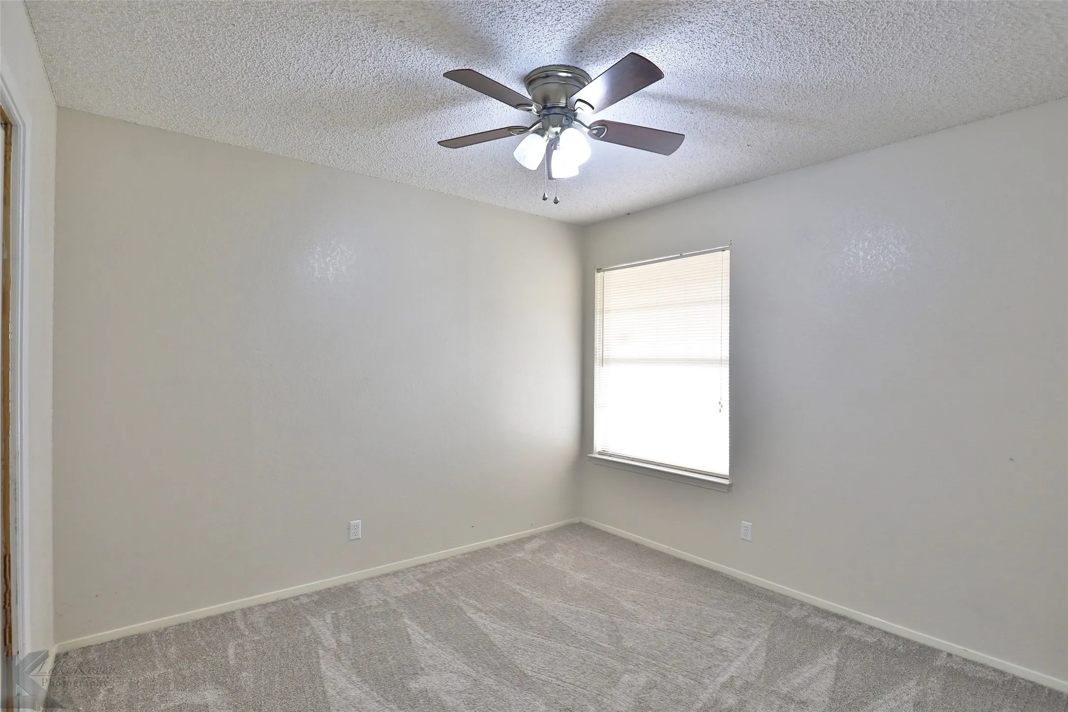 Single Family Residence For Rent in Taylor County , 5242 Fairmont Street, Abilene, Texas 79605, 3 Bedroom, 2 Bathroom, 2 Garage spaces, 1,235 Sqft, built in 1976, mls#21404530, Real Estate Agent in Abilene, Homes For Rent in Taylor county, Homes For Rent in Abilene, Realtor in Abilene Texas, Real Estate Brokerage Independent Realty Texas, Luminita Cordes Realtor