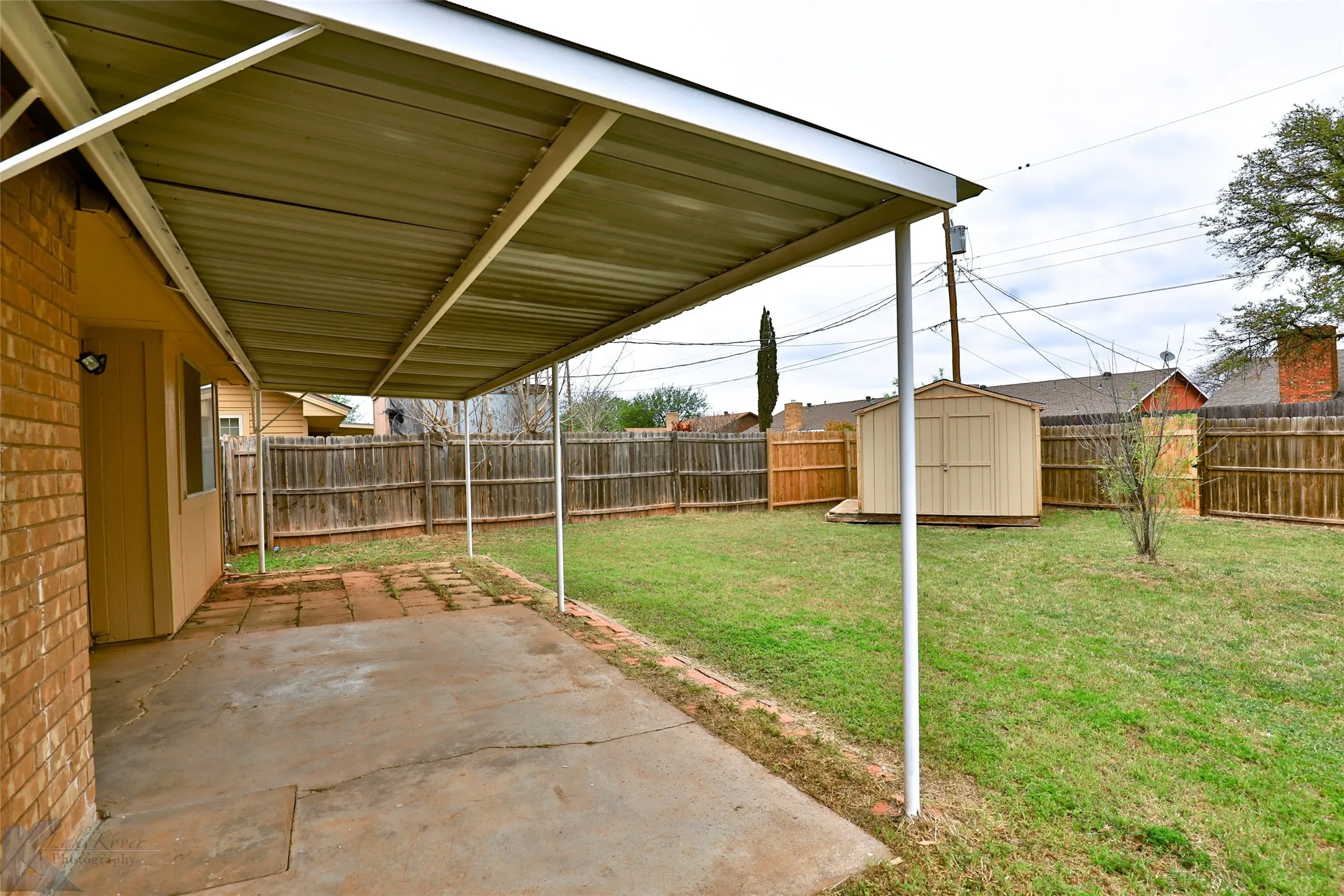 Single Family Residence For Rent in Taylor County , 5242 Fairmont Street, Abilene, Texas 79605, 3 Bedroom, 2 Bathroom, 2 Garage spaces, 1,235 Sqft, built in 1976, mls#21404530, Real Estate Agent in Abilene, Homes For Rent in Taylor county, Homes For Rent in Abilene, Realtor in Abilene Texas, Real Estate Brokerage Independent Realty Texas, Luminita Cordes Realtor
