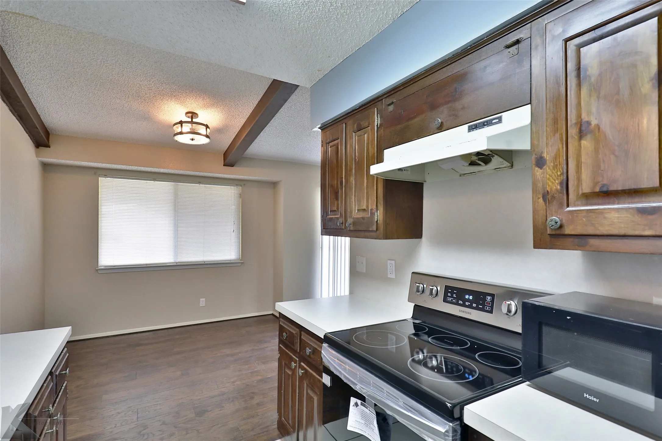 Single Family Residence For Rent in Taylor County , 5242 Fairmont Street, Abilene, Texas 79605, 3 Bedroom, 2 Bathroom, 2 Garage spaces, 1,235 Sqft, built in 1976, mls#21404530, Real Estate Agent in Abilene, Homes For Rent in Taylor county, Homes For Rent in Abilene, Realtor in Abilene Texas, Real Estate Brokerage Independent Realty Texas, Luminita Cordes Realtor