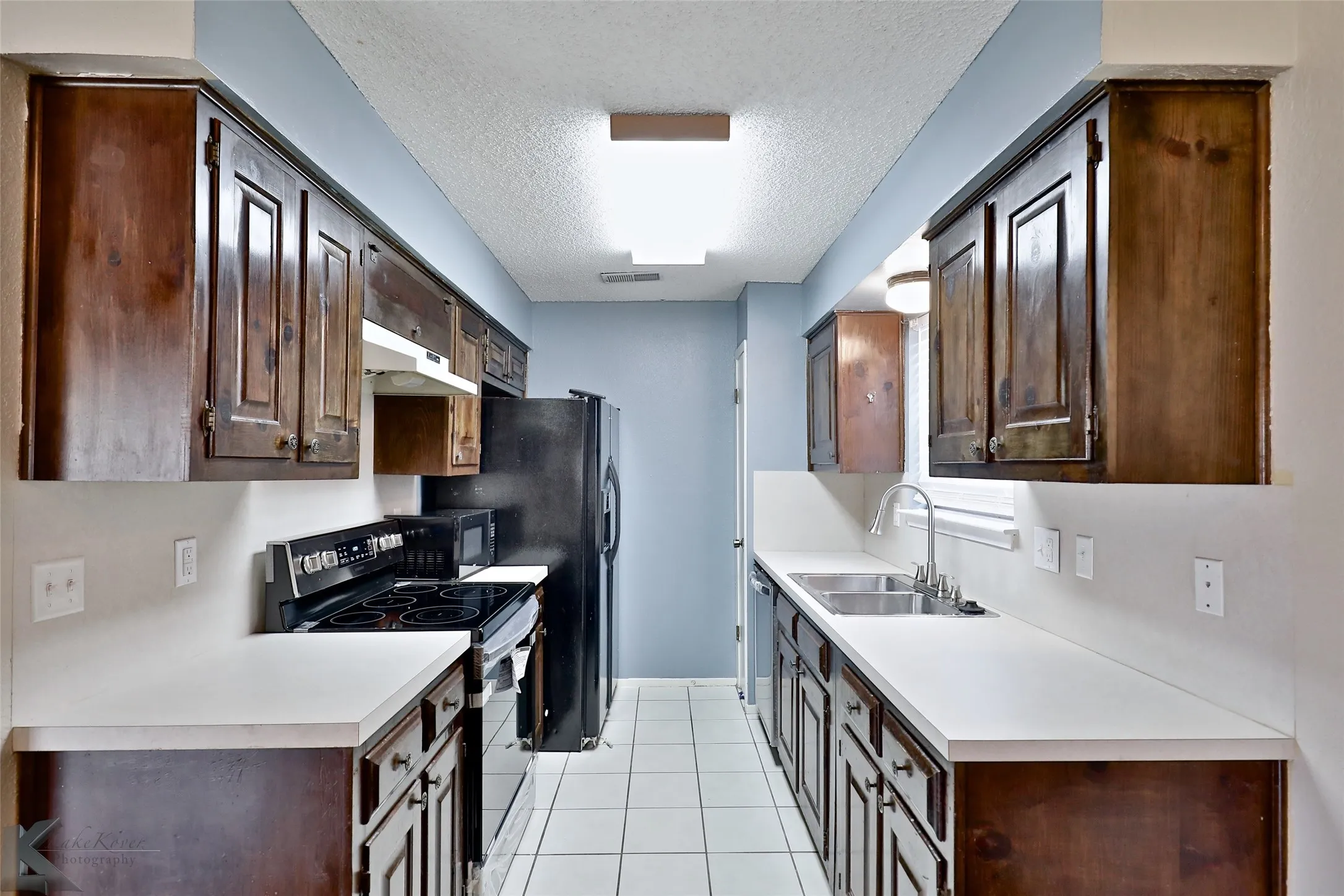 Single Family Residence For Rent in Taylor County , 5242 Fairmont Street, Abilene, Texas 79605, 3 Bedroom, 2 Bathroom, 2 Garage spaces, 1,235 Sqft, built in 1976, mls#21404530, Real Estate Agent in Abilene, Homes For Rent in Taylor county, Homes For Rent in Abilene, Realtor in Abilene Texas, Real Estate Brokerage Independent Realty Texas, Luminita Cordes Realtor