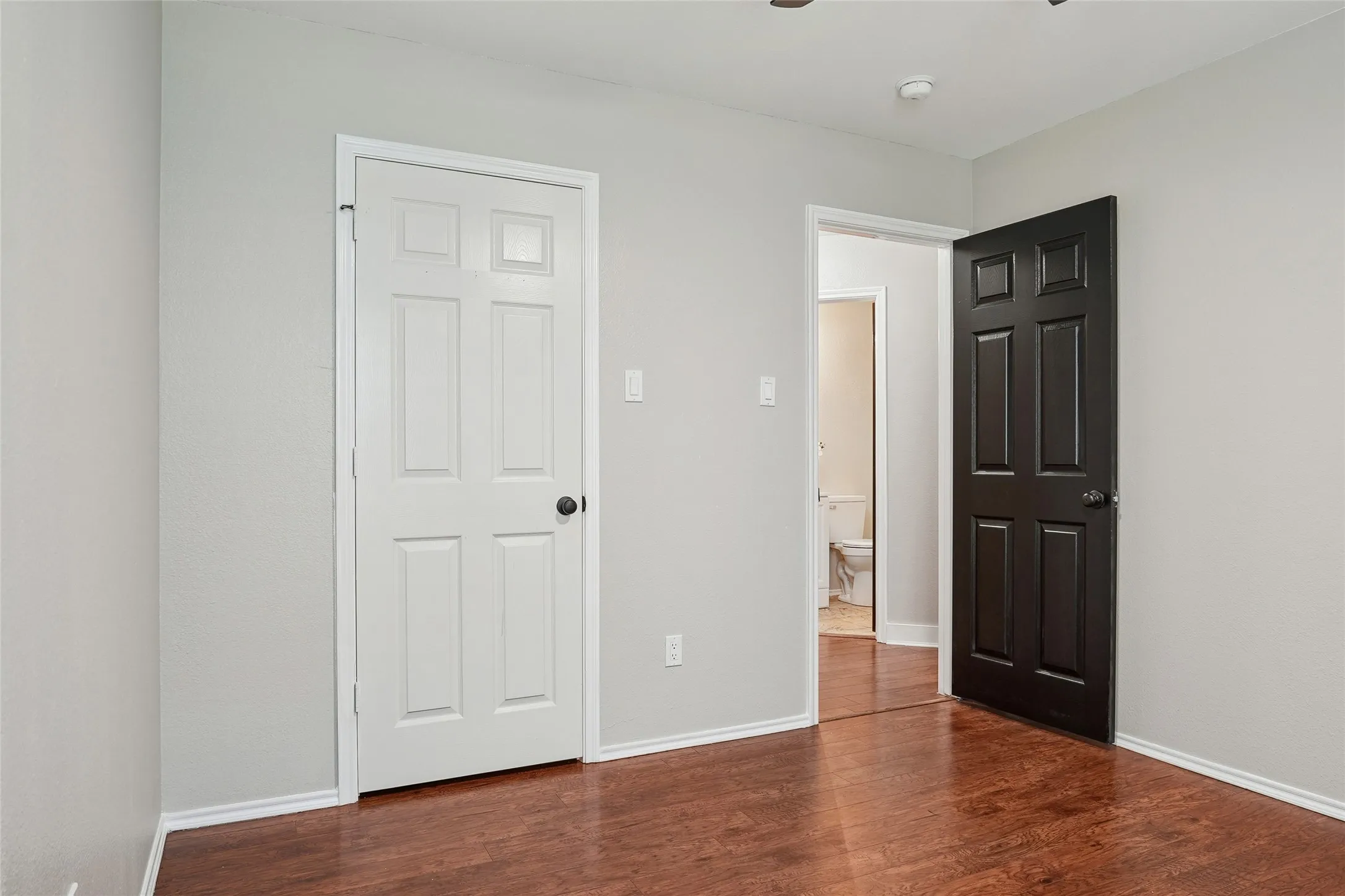 Single Family Residence For Rent in Tarrant County , 13264 Ridgepointe Road, Fort Worth, Texas 76244, 3 Bedroom, 2 Bathroom, 2 Garage spaces, 1,966 Sqft, built in 2002, mls#21404467, Real Estate Agent in Fort Worth, Homes For Rent in Tarrant county, Homes For Rent in Fort Worth, Realtor in Fort Worth Texas, Real Estate Brokerage Independent Realty Texas, Luminita Cordes Realtor