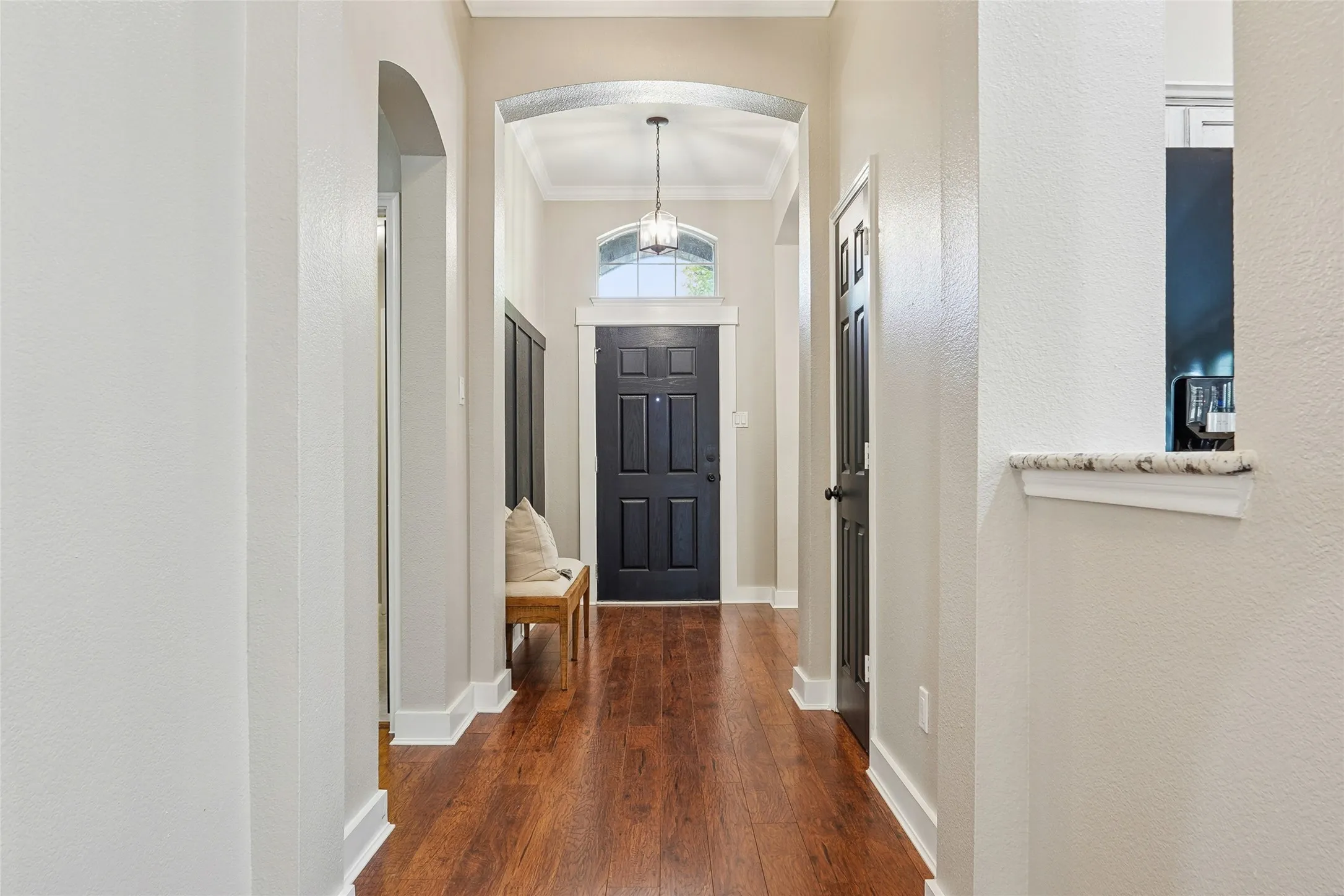 Single Family Residence For Rent in Tarrant County , 13264 Ridgepointe Road, Fort Worth, Texas 76244, 3 Bedroom, 2 Bathroom, 2 Garage spaces, 1,966 Sqft, built in 2002, mls#21404467, Real Estate Agent in Fort Worth, Homes For Rent in Tarrant county, Homes For Rent in Fort Worth, Realtor in Fort Worth Texas, Real Estate Brokerage Independent Realty Texas, Luminita Cordes Realtor