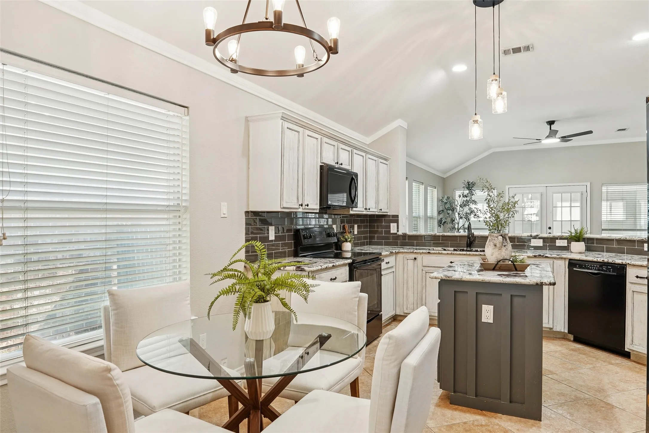 Single Family Residence For Rent in Tarrant County , 13264 Ridgepointe Road, Fort Worth, Texas 76244, 3 Bedroom, 2 Bathroom, 2 Garage spaces, 1,966 Sqft, built in 2002, mls#21404467, Real Estate Agent in Fort Worth, Homes For Rent in Tarrant county, Homes For Rent in Fort Worth, Realtor in Fort Worth Texas, Real Estate Brokerage Independent Realty Texas, Luminita Cordes Realtor