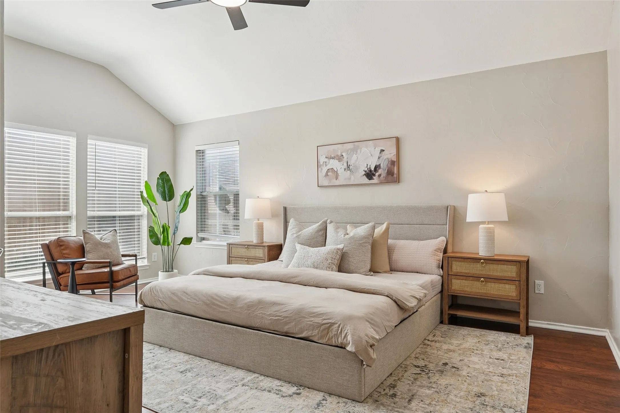 Single Family Residence For Rent in Tarrant County , 13264 Ridgepointe Road, Fort Worth, Texas 76244, 3 Bedroom, 2 Bathroom, 2 Garage spaces, 1,966 Sqft, built in 2002, mls#21404467, Real Estate Agent in Fort Worth, Homes For Rent in Tarrant county, Homes For Rent in Fort Worth, Realtor in Fort Worth Texas, Real Estate Brokerage Independent Realty Texas, Luminita Cordes Realtor