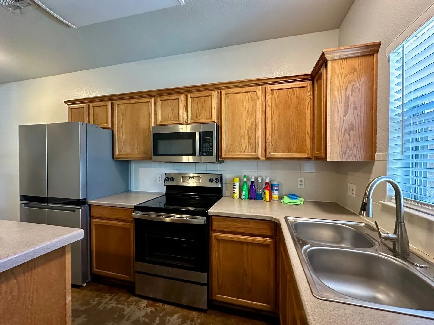 Duplex For Rent in Mc Lennan County , 2018 S 8th Street A, Waco, Texas 76706, 4 Bedroom, 2 Bathroom, Garage spaces, 2,800 Sqft, built in 2005, mls#21404545, Real Estate Agent in Waco, Homes For Rent in Mc Lennan county, Homes For Rent in Waco, Realtor in Waco Texas, Real Estate Brokerage Independent Realty Texas, Luminita Cordes Realtor