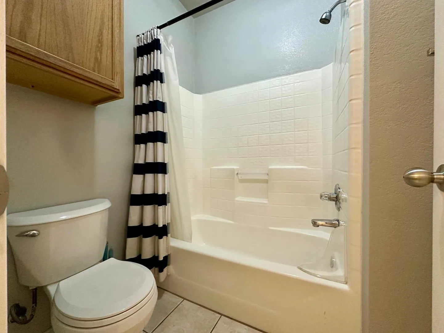 Duplex For Rent in Mc Lennan County , 2018 S 8th Street A, Waco, Texas 76706, 4 Bedroom, 2 Bathroom, Garage spaces, 2,800 Sqft, built in 2005, mls#21404545, Real Estate Agent in Waco, Homes For Rent in Mc Lennan county, Homes For Rent in Waco, Realtor in Waco Texas, Real Estate Brokerage Independent Realty Texas, Luminita Cordes Realtor