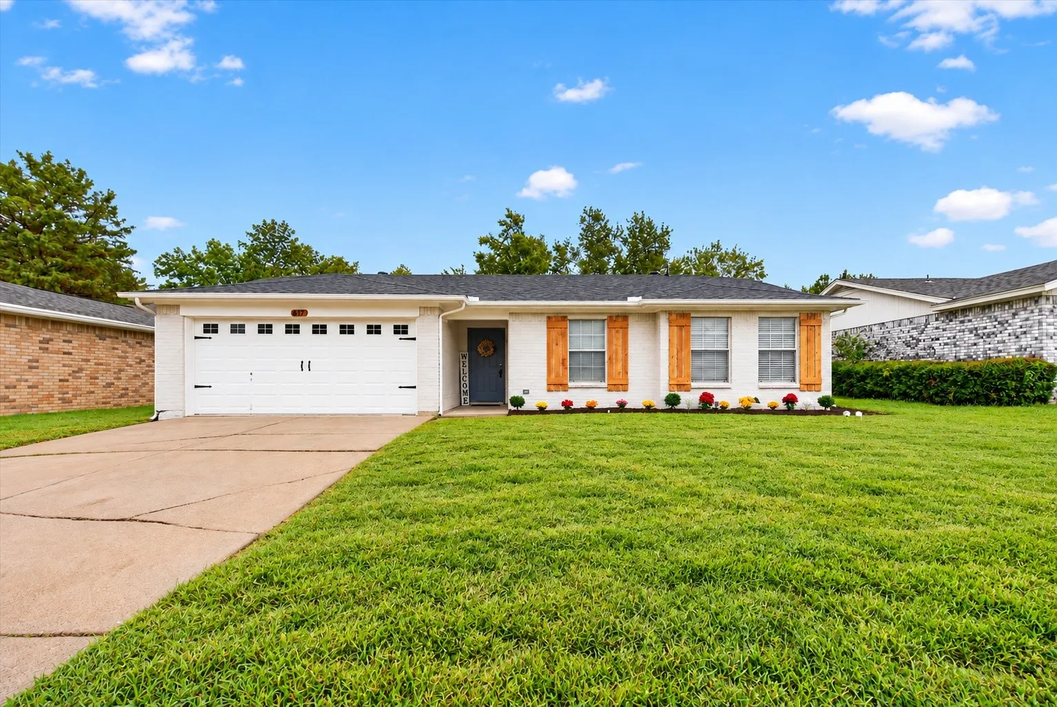 Single Family Residence For Sale in Tarrant County , 617 S Waxahachie Street, Mansfield, Texas 76063, 3 Bedroom, 2 Bathroom, 2 Garage spaces, 1,208 Sqft, built in 1987, mls#21404170, Real Estate Agent in Mansfield, Homes For Sale in Tarrant county, Homes For Sale in Mansfield, Realtor in Mansfield Texas, Real Estate Brokerage Independent Realty Texas, Luminita Cordes Realtor