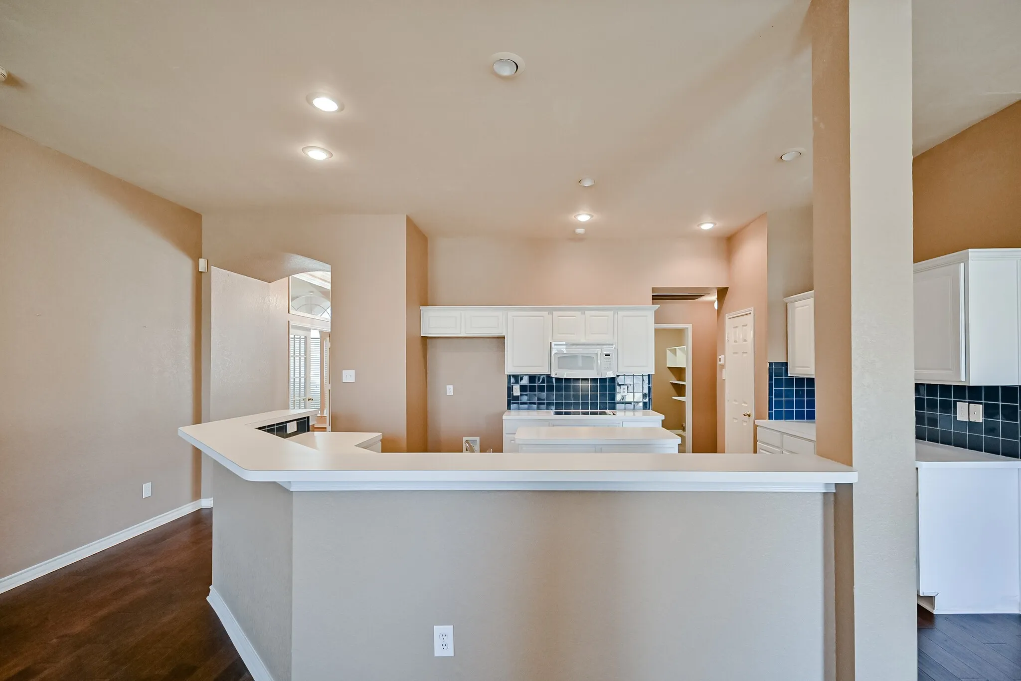Single Family Residence For Rent in Tarrant County , 2017 Perry Drive, Mansfield, Texas 76063, 4 Bedroom, 2 Bathroom, 2 Garage spaces, 2,119 Sqft, built in 1995, mls#21404552, Real Estate Agent in Mansfield, Homes For Rent in Tarrant county, Homes For Rent in Mansfield, Realtor in Mansfield Texas, Real Estate Brokerage Independent Realty Texas, Luminita Cordes Realtor