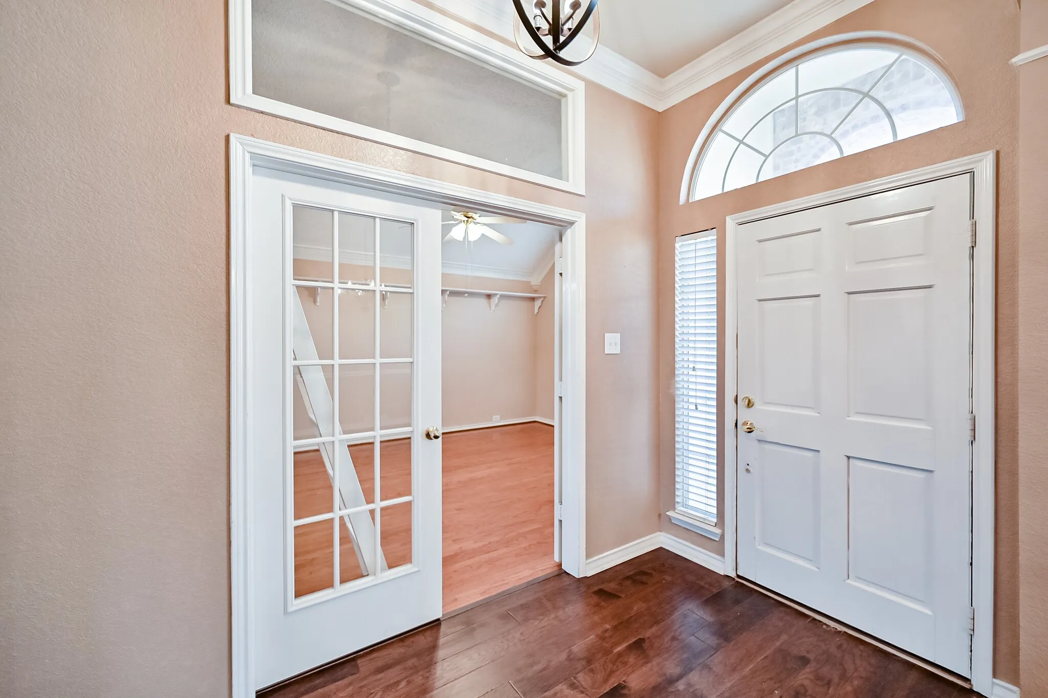 Single Family Residence For Rent in Tarrant County , 2017 Perry Drive, Mansfield, Texas 76063, 4 Bedroom, 2 Bathroom, 2 Garage spaces, 2,119 Sqft, built in 1995, mls#21404552, Real Estate Agent in Mansfield, Homes For Rent in Tarrant county, Homes For Rent in Mansfield, Realtor in Mansfield Texas, Real Estate Brokerage Independent Realty Texas, Luminita Cordes Realtor