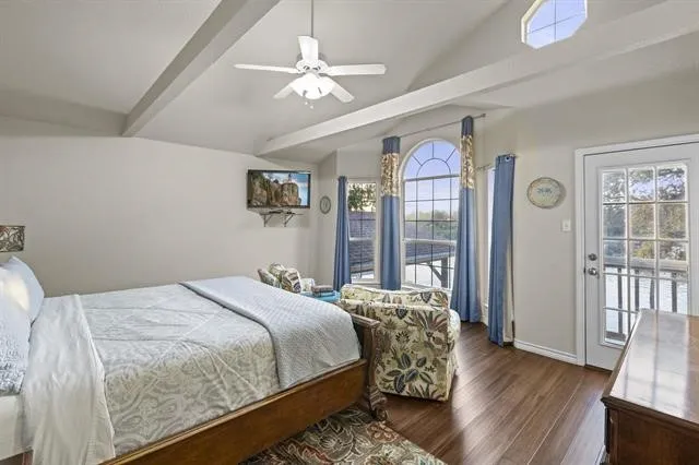 Single Family Residence For Sale in Llano County , 1932 Granite Cove Road, Kingsland, Texas 78639, 3 Bedroom, 3 Bathroom, Garage spaces, 1,812 Sqft, built in 2004, mls#21404521, Real Estate Agent in Kingsland, Homes For Sale in Llano county, Homes For Sale in Kingsland, Realtor in Kingsland Texas, Real Estate Brokerage Independent Realty Texas, Luminita Cordes Realtor