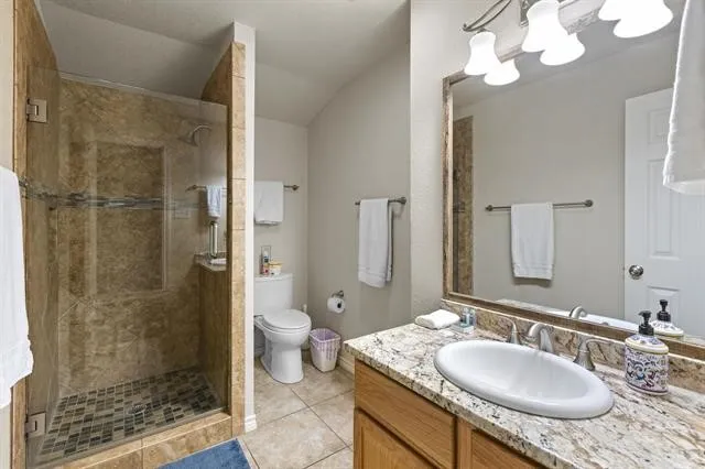 Single Family Residence For Sale in Llano County , 1932 Granite Cove Road, Kingsland, Texas 78639, 3 Bedroom, 3 Bathroom, Garage spaces, 1,812 Sqft, built in 2004, mls#21404521, Real Estate Agent in Kingsland, Homes For Sale in Llano county, Homes For Sale in Kingsland, Realtor in Kingsland Texas, Real Estate Brokerage Independent Realty Texas, Luminita Cordes Realtor