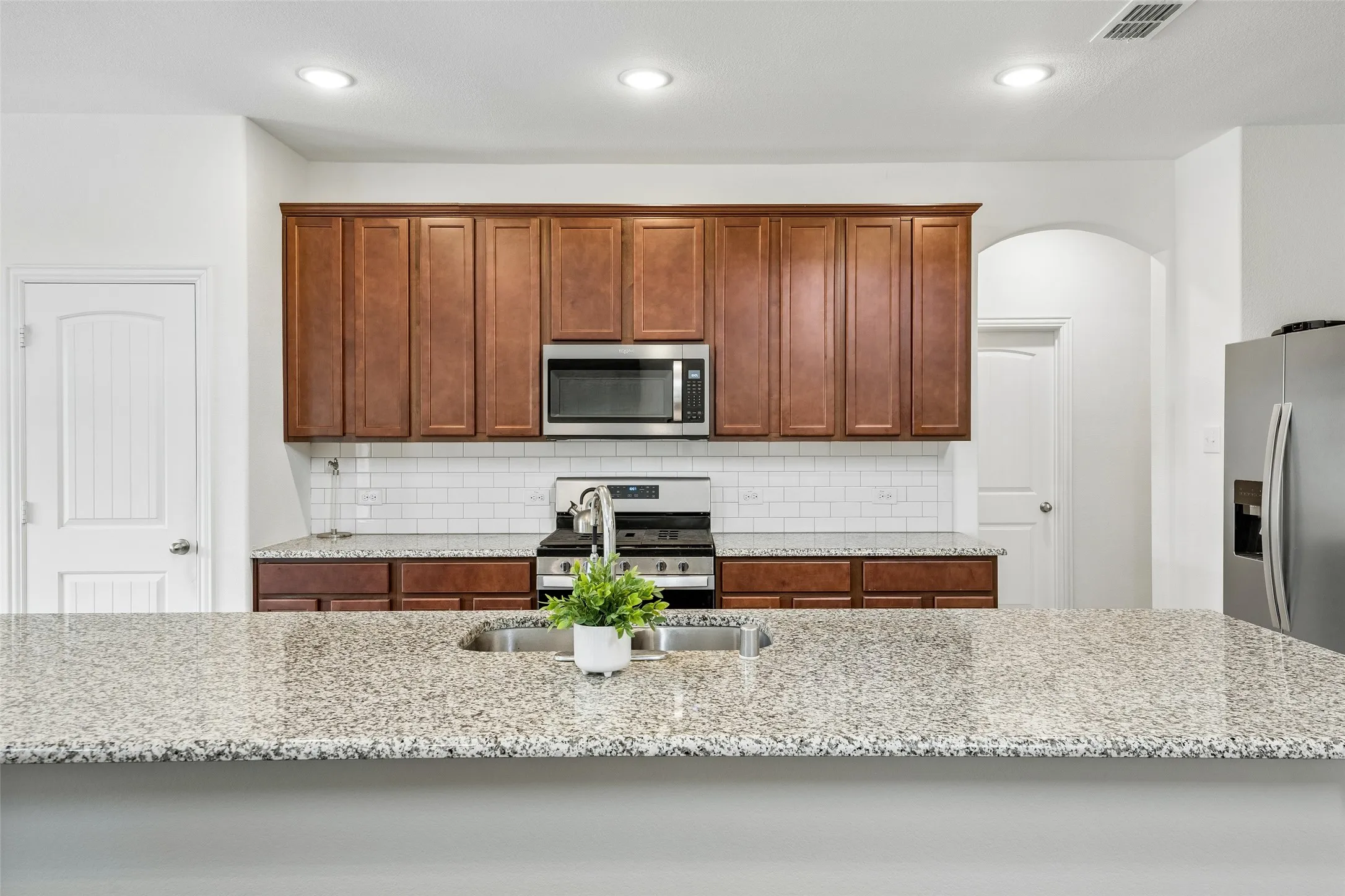 Single Family Residence For Sale in Tarrant County , 11732 Wulstone Road, Fort Worth, Texas 76052, 4 Bedroom, 3 Bathroom, 2 Garage spaces, 2,611 Sqft, built in 2020, mls#21404213, Real Estate Agent in Fort Worth, Homes For Sale in Tarrant county, Homes For Sale in Fort Worth, Realtor in Fort Worth Texas, Real Estate Brokerage Independent Realty Texas, Luminita Cordes Realtor