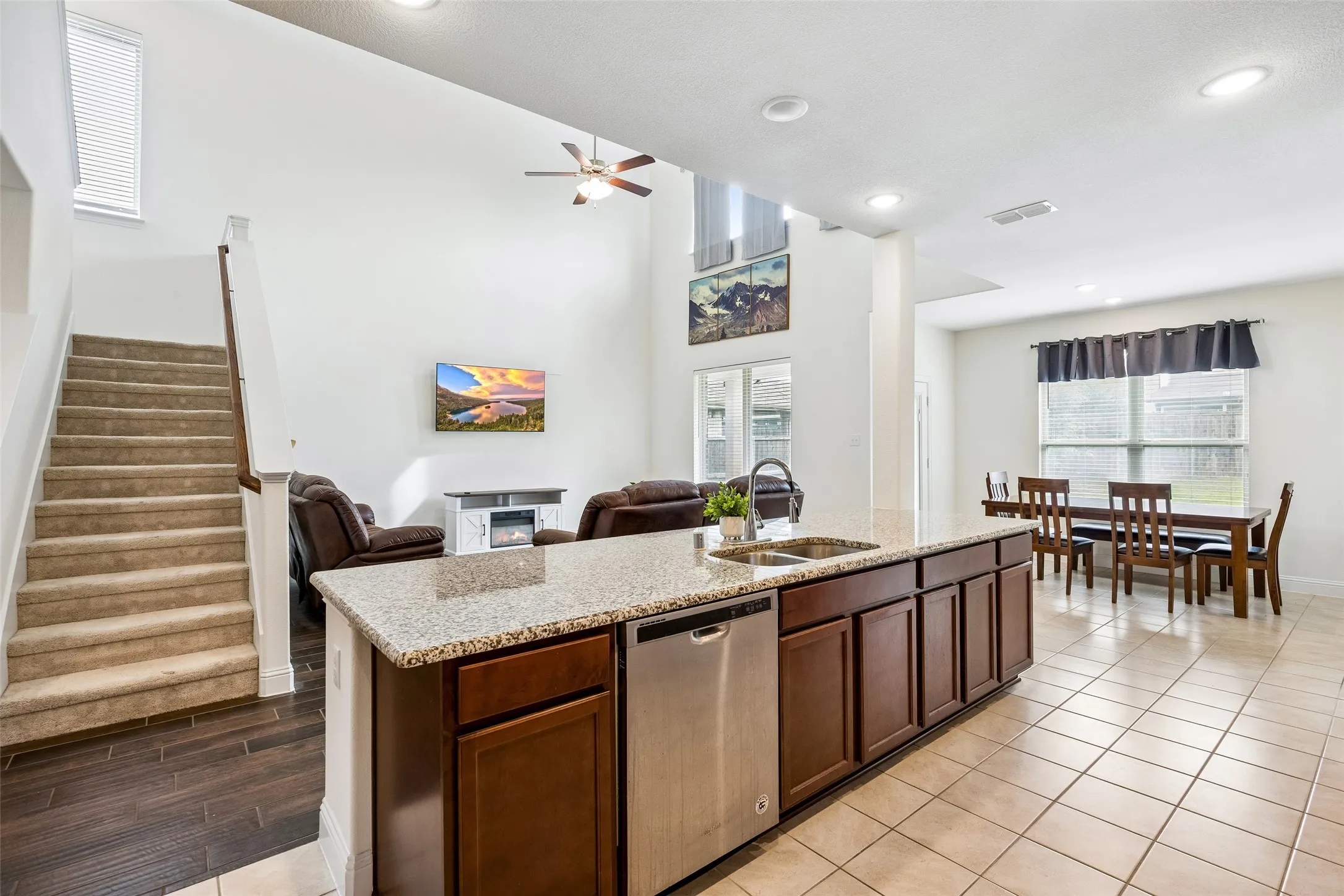 Single Family Residence For Sale in Tarrant County , 11732 Wulstone Road, Fort Worth, Texas 76052, 4 Bedroom, 3 Bathroom, 2 Garage spaces, 2,611 Sqft, built in 2020, mls#21404213, Real Estate Agent in Fort Worth, Homes For Sale in Tarrant county, Homes For Sale in Fort Worth, Realtor in Fort Worth Texas, Real Estate Brokerage Independent Realty Texas, Luminita Cordes Realtor