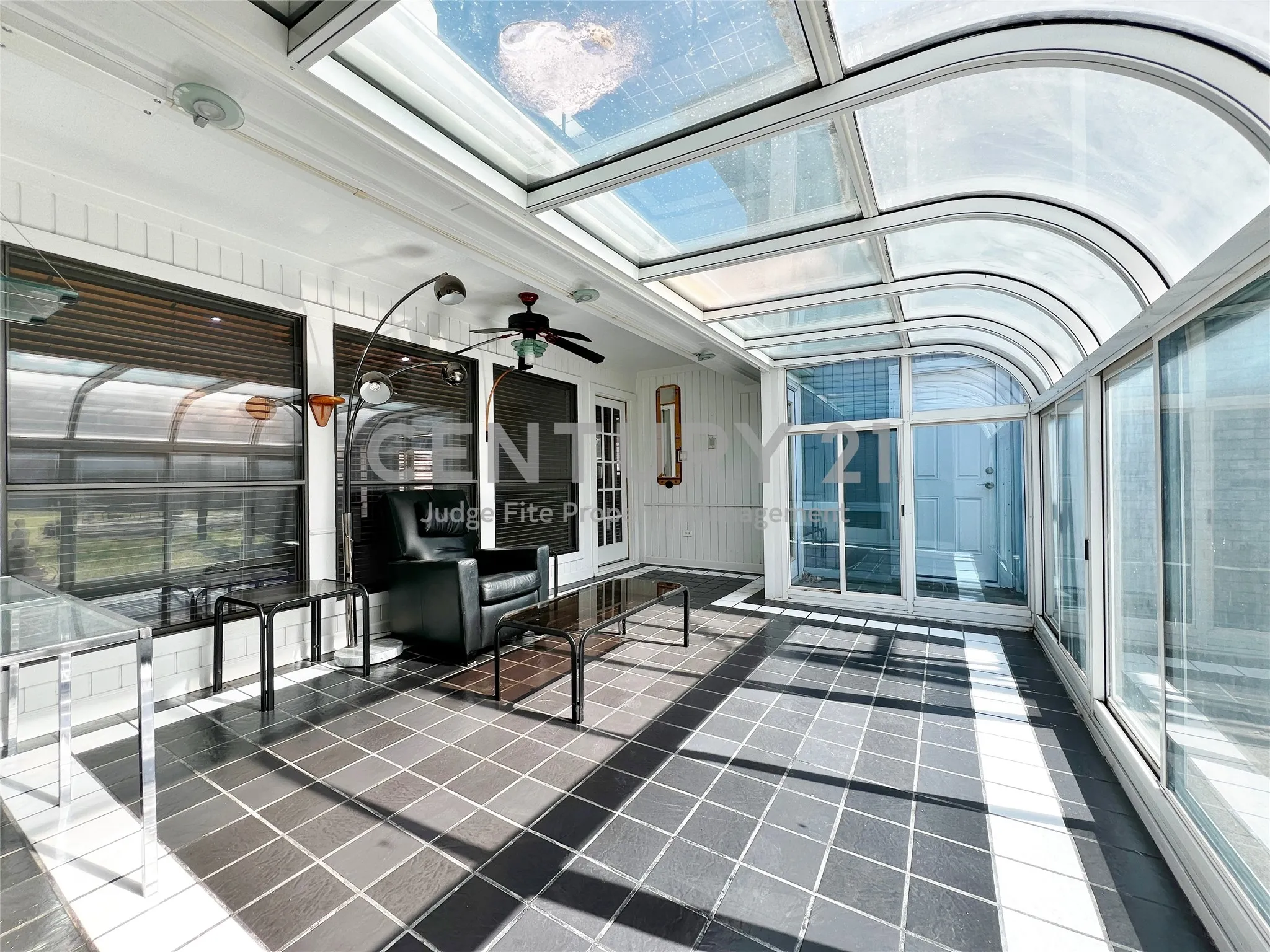 Single Family Residence For Rent in Tarrant County , 812 Newport Road, Fort Worth, Texas 76120, 4 Bedroom, 3 Bathroom, 2 Garage spaces, 2,992 Sqft, built in 1979, mls#21404578, Real Estate Agent in Fort Worth, Homes For Rent in Tarrant county, Homes For Rent in Fort Worth, Realtor in Fort Worth Texas, Real Estate Brokerage Independent Realty Texas, Luminita Cordes Realtor