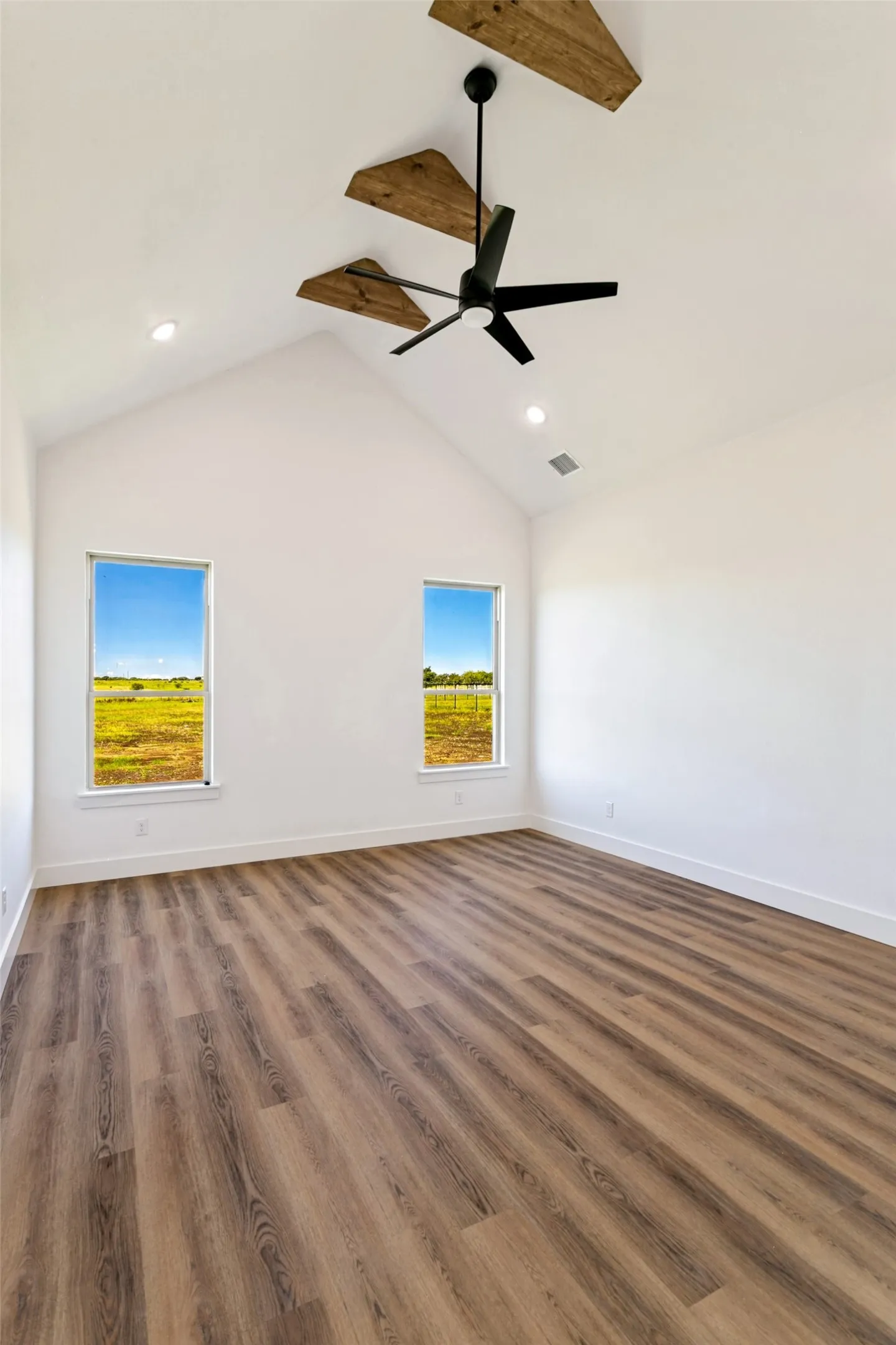 Single Family Residence For Sale in Johnson County , 6951 Eagle Creek Drive, Godley, Texas 76044, 4 Bedroom, 4 Bathroom, 2 Garage spaces, 2,794 Sqft, built in 2026, mls#21400052, Real Estate Agent in Godley, Homes For Sale in Johnson county, Homes For Sale in Godley, Realtor in Godley Texas, Real Estate Brokerage Independent Realty Texas, Luminita Cordes Realtor