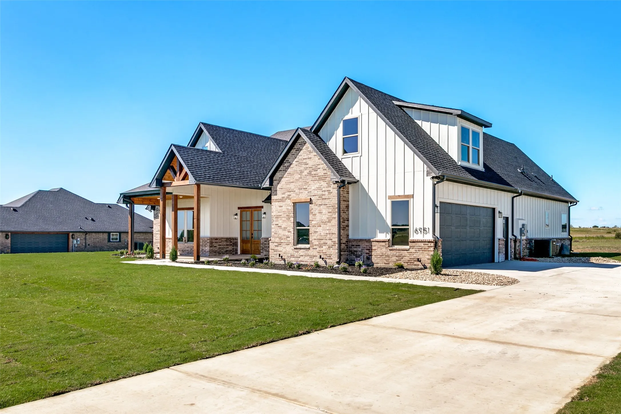 Single Family Residence For Sale in Johnson County , 6951 Eagle Creek Drive, Godley, Texas 76044, 4 Bedroom, 4 Bathroom, 2 Garage spaces, 2,794 Sqft, built in 2026, mls#21400052, Real Estate Agent in Godley, Homes For Sale in Johnson county, Homes For Sale in Godley, Realtor in Godley Texas, Real Estate Brokerage Independent Realty Texas, Luminita Cordes Realtor