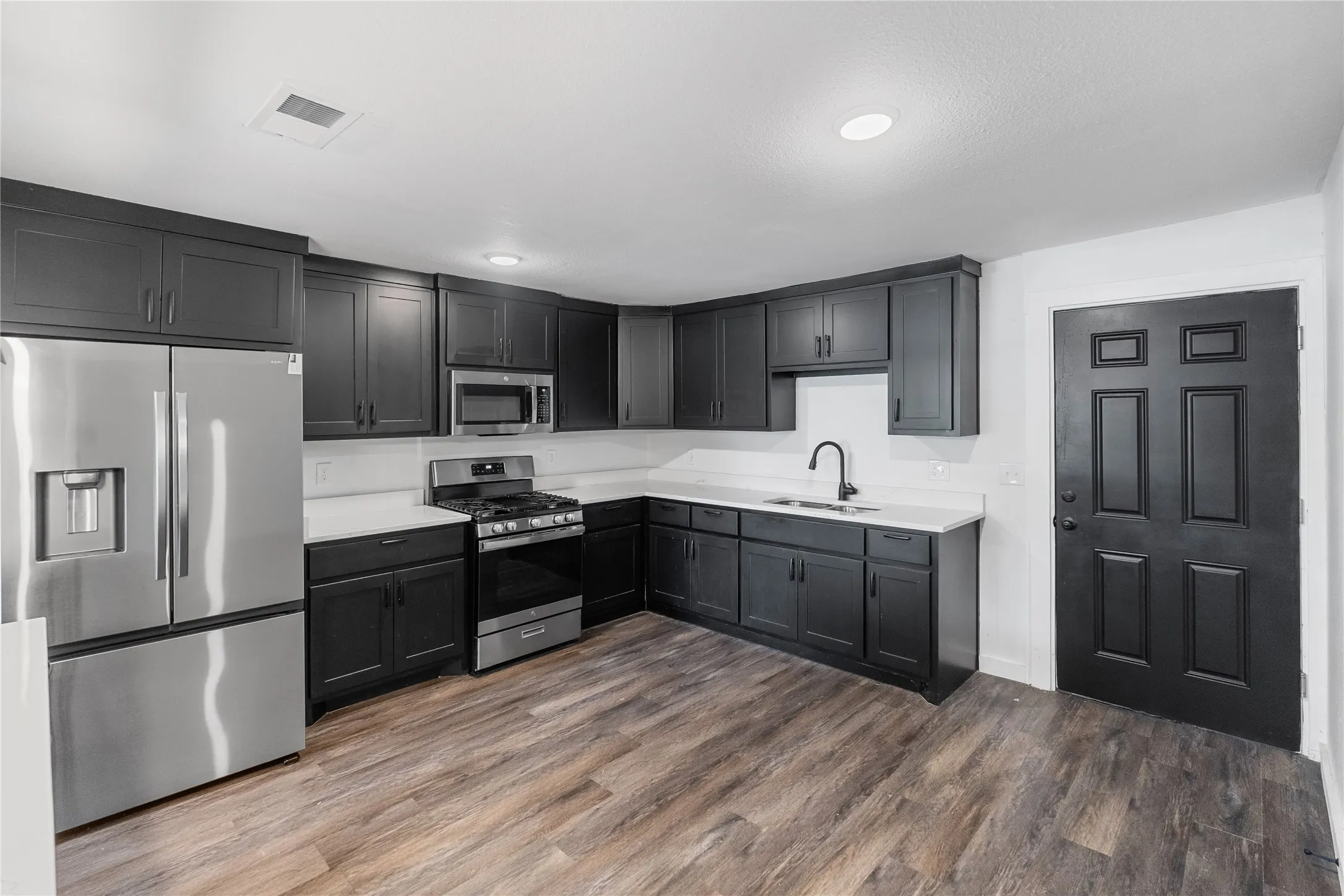 Single Family Residence For Rent in Hopkins County , 1613 Irwin Lane, Sulphur Springs, Texas 75482, 3 Bedroom, 2 Bathroom, Garage spaces, 1,514 Sqft, built in 1956, mls#21404602, Real Estate Agent in Sulphur Springs, Homes For Rent in Hopkins county, Homes For Rent in Sulphur Springs, Realtor in Sulphur Springs Texas, Real Estate Brokerage Independent Realty Texas, Luminita Cordes Realtor