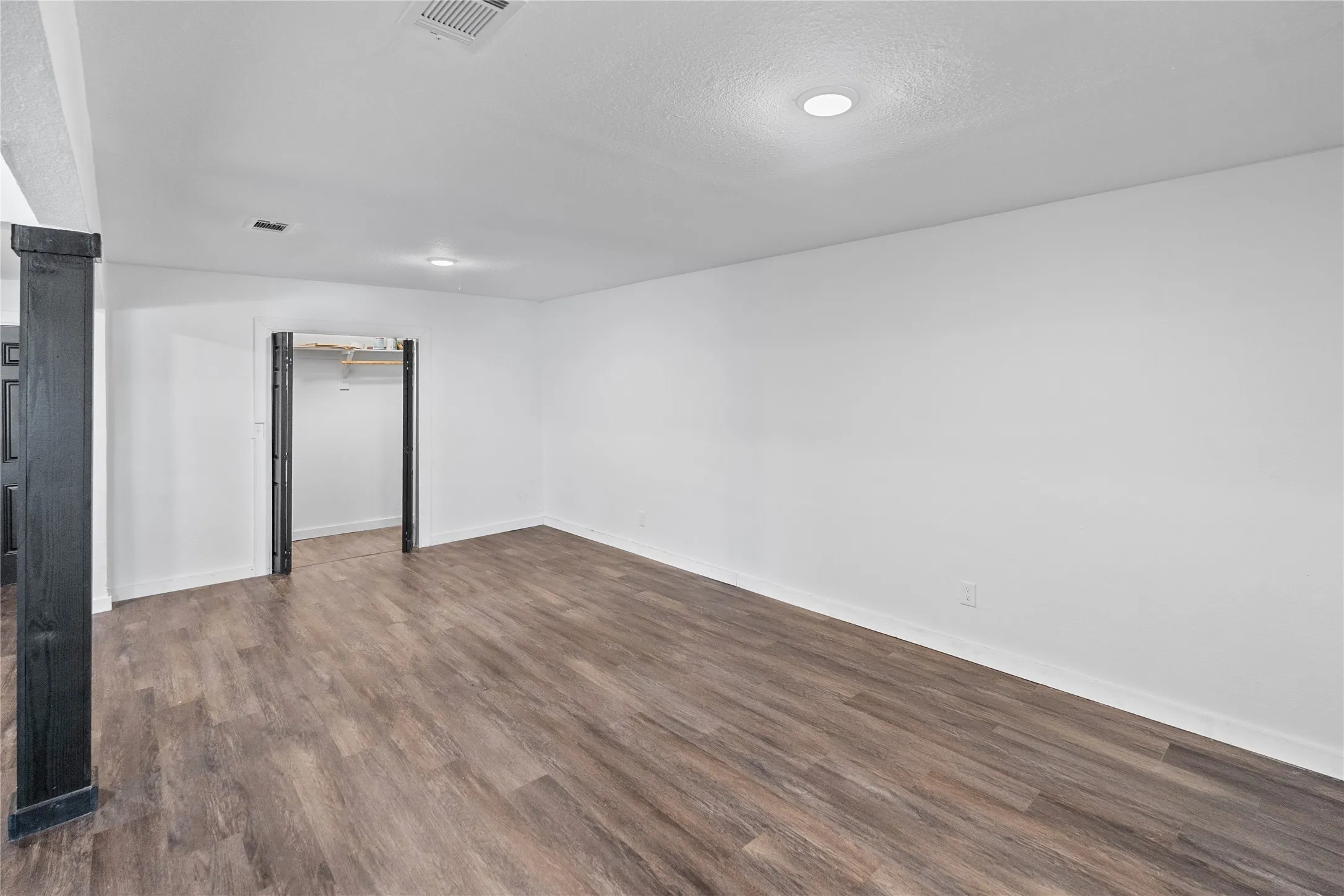 Single Family Residence For Rent in Hopkins County , 1613 Irwin Lane, Sulphur Springs, Texas 75482, 3 Bedroom, 2 Bathroom, Garage spaces, 1,514 Sqft, built in 1956, mls#21404602, Real Estate Agent in Sulphur Springs, Homes For Rent in Hopkins county, Homes For Rent in Sulphur Springs, Realtor in Sulphur Springs Texas, Real Estate Brokerage Independent Realty Texas, Luminita Cordes Realtor