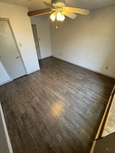 Single Family Residence For Sale in Tarrant County , 1432 Palmnold Circle W, Fort Worth, Texas 76120, 3 Bedroom, 3 Bathroom, 2 Garage spaces, 1,522 Sqft, built in 1981, mls#21380165, Real Estate Agent in Fort Worth, Homes For Sale in Tarrant county, Homes For Sale in Fort Worth, Realtor in Fort Worth Texas, Real Estate Brokerage Independent Realty Texas, Luminita Cordes Realtor