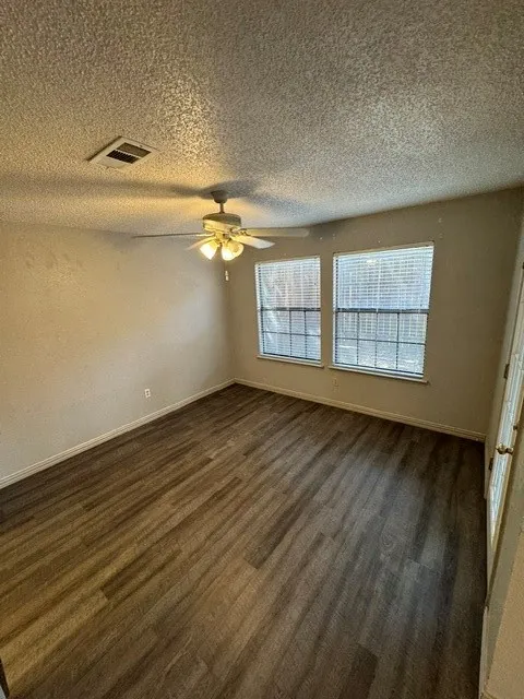 Dining Area W Windows