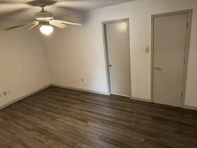 Single Family Residence For Sale in Tarrant County , 1432 Palmnold Circle W, Fort Worth, Texas 76120, 3 Bedroom, 3 Bathroom, 2 Garage spaces, 1,522 Sqft, built in 1981, mls#21380165, Real Estate Agent in Fort Worth, Homes For Sale in Tarrant county, Homes For Sale in Fort Worth, Realtor in Fort Worth Texas, Real Estate Brokerage Independent Realty Texas, Luminita Cordes Realtor