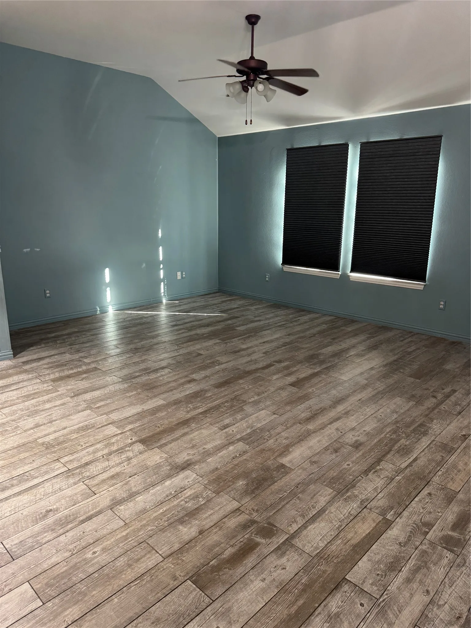 Single Family Residence For Rent in Hood County , 1006 Teresa Court, Granbury, Texas 76048, 2 Bedroom, 2 Bathroom, 2 Garage spaces, 1,190 Sqft, built in 2003, mls#21404571, Real Estate Agent in Granbury, Homes For Rent in Hood county, Homes For Rent in Granbury, Realtor in Granbury Texas, Real Estate Brokerage Independent Realty Texas, Luminita Cordes Realtor