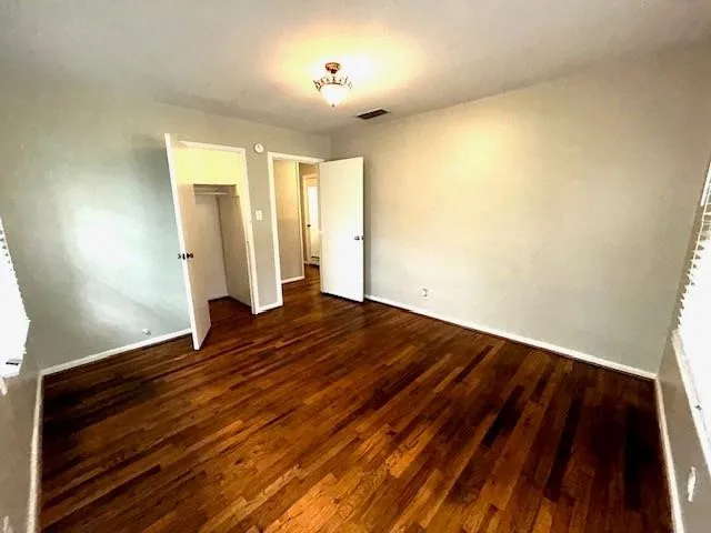 Single Family Residence For Rent in Collin County , 1103 L Avenue, Plano, Texas 75074, 2 Bedroom, 1 Bathroom, 1 Garage spaces, 996 Sqft, built in 1948, mls#21404614, Real Estate Agent in Plano, Homes For Rent in Collin county, Homes For Rent in Plano, Realtor in Plano Texas, Real Estate Brokerage Independent Realty Texas, Luminita Cordes Realtor