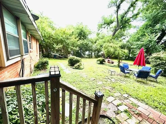 Single Family Residence For Rent in Collin County , 1103 L Avenue, Plano, Texas 75074, 2 Bedroom, 1 Bathroom, 1 Garage spaces, 996 Sqft, built in 1948, mls#21404614, Real Estate Agent in Plano, Homes For Rent in Collin county, Homes For Rent in Plano, Realtor in Plano Texas, Real Estate Brokerage Independent Realty Texas, Luminita Cordes Realtor