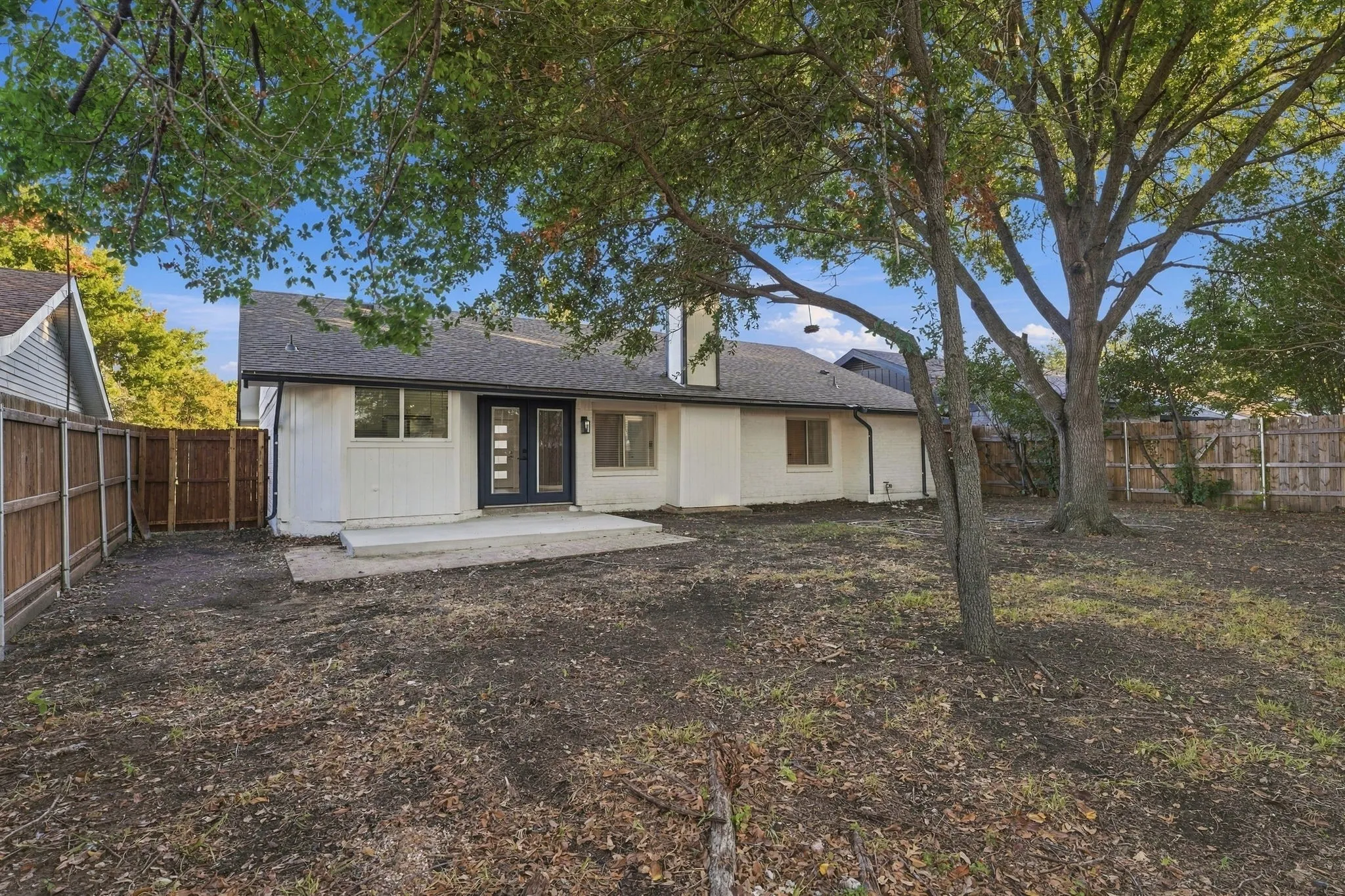 Single Family Residence For Sale in Dallas County , 433 Rollingridge Lane, Garland, Texas 75043, 3 Bedroom, 2 Bathroom, Garage spaces, 1,288 Sqft, built in 1969, mls#21404618, Real Estate Agent in Garland, Homes For Sale in Dallas county, Homes For Sale in Garland, Realtor in Garland Texas, Real Estate Brokerage Independent Realty Texas, Luminita Cordes Realtor