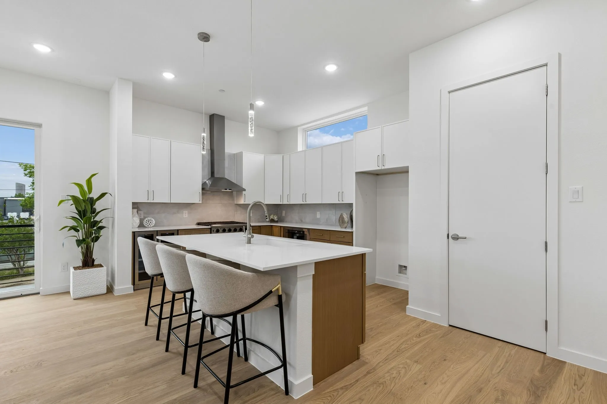 Condominium For Rent in Dallas County , 4739 Gretna Street 101, Dallas, Texas 75207, 2 Bedroom, 3 Bathroom, 2 Garage spaces, 1,943 Sqft, built in 2026, mls#21403791, Real Estate Agent in Dallas, Homes For Rent in Dallas county, Homes For Rent in Dallas, Realtor in Dallas Texas, Real Estate Brokerage Independent Realty Texas, Luminita Cordes Realtor