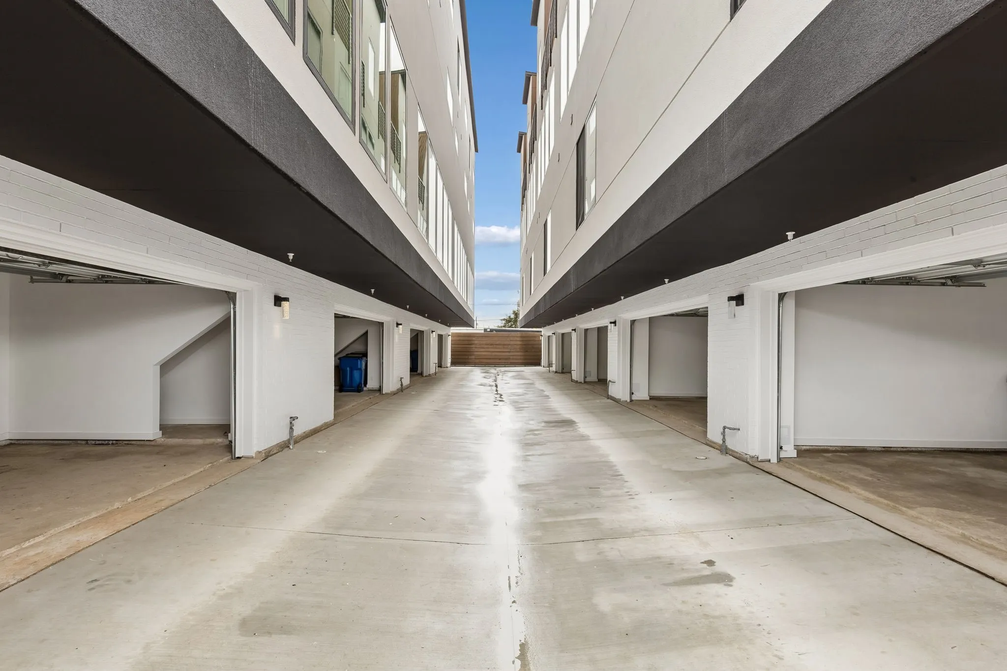 Condominium For Rent in Dallas County , 4739 Gretna Street 104, Dallas, Texas 75207, 2 Bedroom, 3 Bathroom, 2 Garage spaces, 1,943 Sqft, built in 2026, mls#21403820, Real Estate Agent in Dallas, Homes For Rent in Dallas county, Homes For Rent in Dallas, Realtor in Dallas Texas, Real Estate Brokerage Independent Realty Texas, Luminita Cordes Realtor