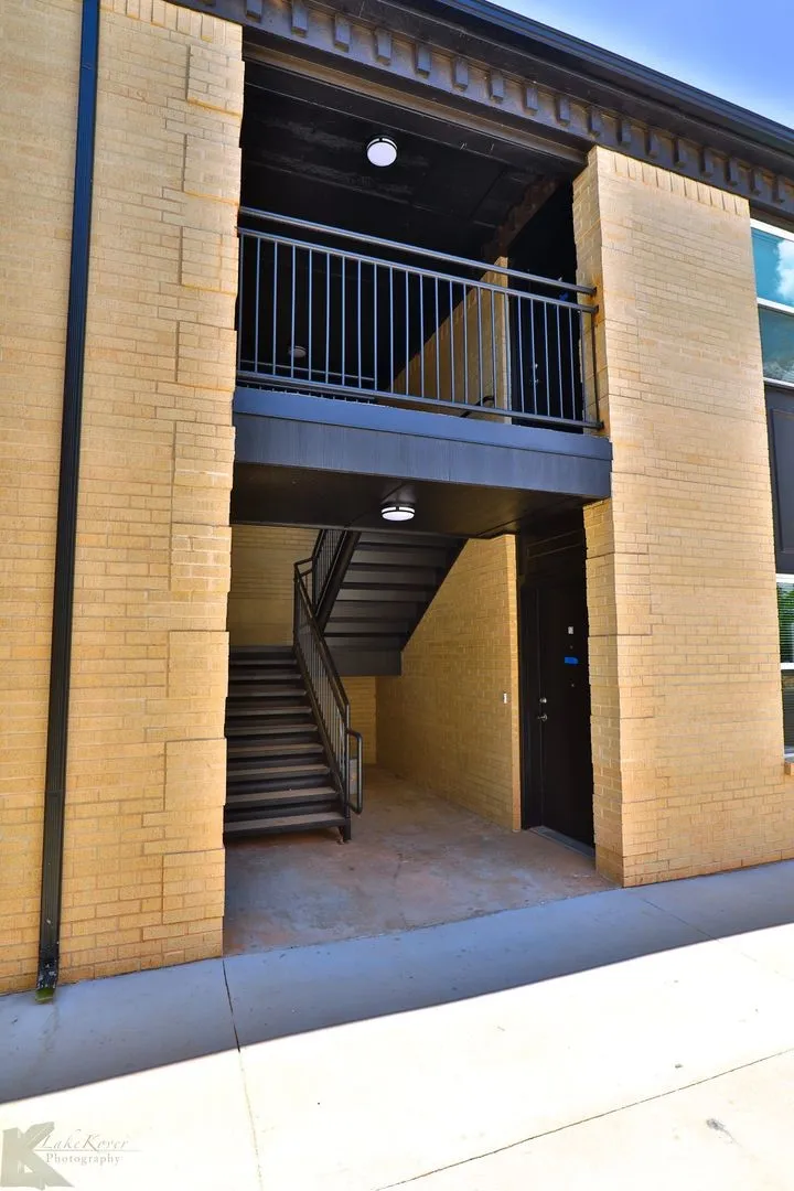 Apartment For Rent in Taylor County , 2800 Sayles Boulevard 07 A, Abilene, Texas 79605, 2 Bedroom, 1 Bathroom, Garage spaces, 975 Sqft, built in 1966, mls#21404623, Real Estate Agent in Abilene, Homes For Rent in Taylor county, Homes For Rent in Abilene, Realtor in Abilene Texas, Real Estate Brokerage Independent Realty Texas, Luminita Cordes Realtor