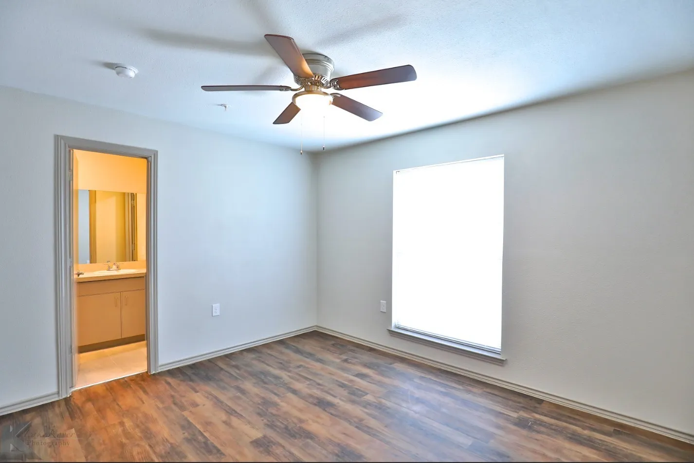Apartment For Rent in Taylor County , 2800 Sayles Boulevard 07 A, Abilene, Texas 79605, 2 Bedroom, 1 Bathroom, Garage spaces, 975 Sqft, built in 1966, mls#21404623, Real Estate Agent in Abilene, Homes For Rent in Taylor county, Homes For Rent in Abilene, Realtor in Abilene Texas, Real Estate Brokerage Independent Realty Texas, Luminita Cordes Realtor