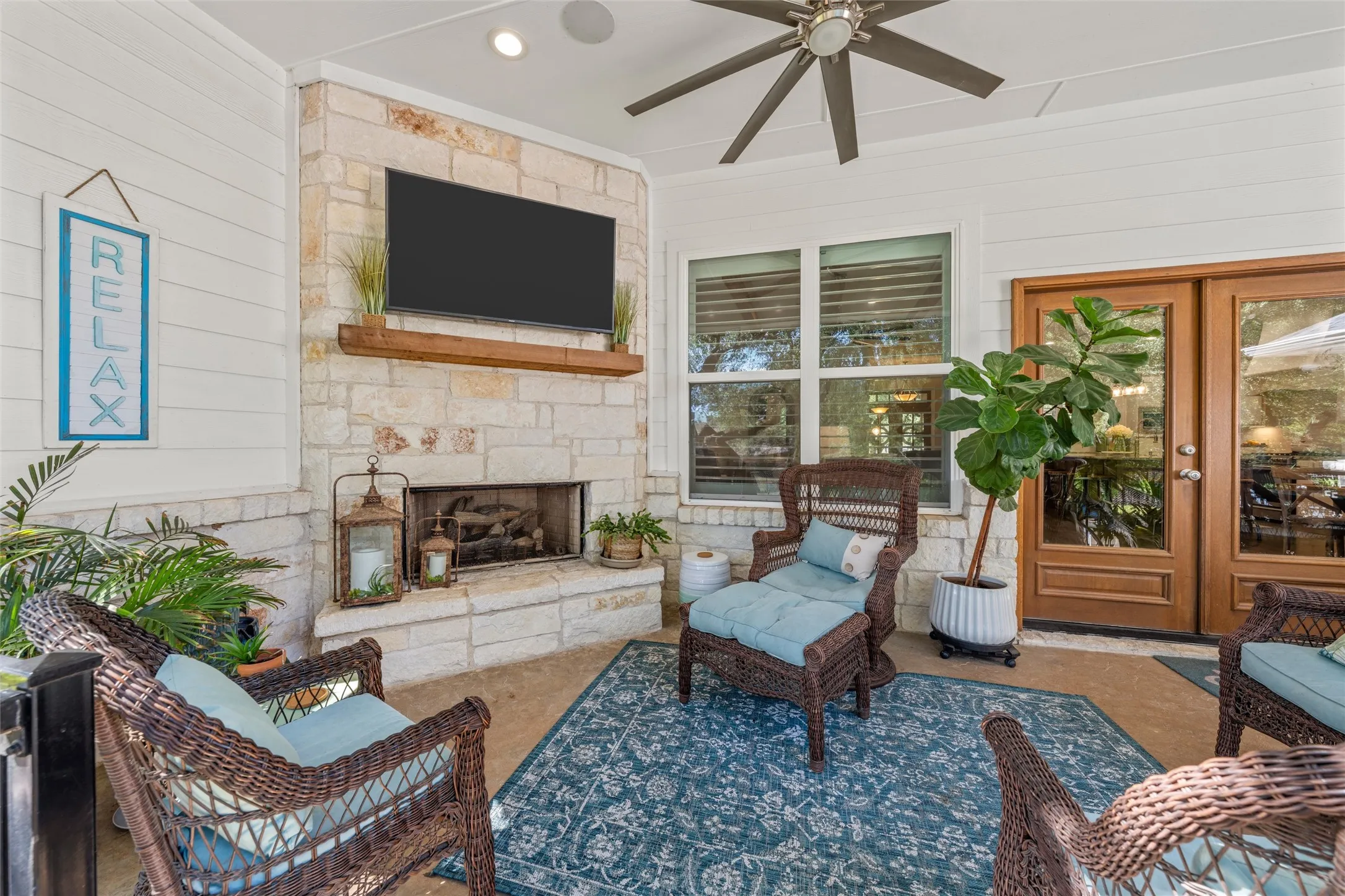 Single Family Residence For Sale in Mc Lennan County , 320 Kandus Cove, China Spring, Texas 76633, 4 Bedroom, 3 Bathroom, 2 Garage spaces, 2,528 Sqft, built in 2018, mls#21404063, Real Estate Agent in China Spring, Homes For Sale in Mc Lennan county, Homes For Sale in China Spring, Realtor in China Spring Texas, Real Estate Brokerage Independent Realty Texas, Luminita Cordes Realtor