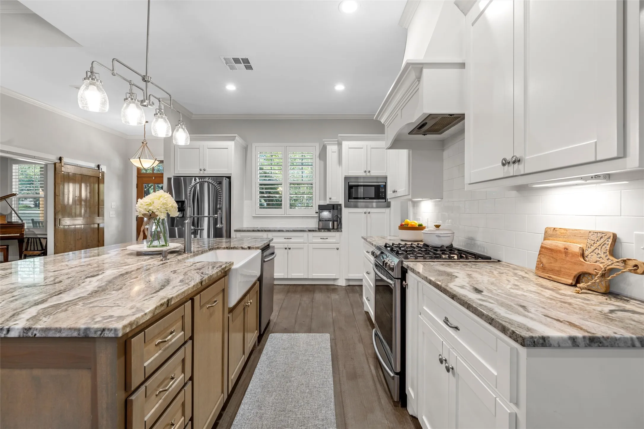 Single Family Residence For Sale in Mc Lennan County , 320 Kandus Cove, China Spring, Texas 76633, 4 Bedroom, 3 Bathroom, 2 Garage spaces, 2,528 Sqft, built in 2018, mls#21404063, Real Estate Agent in China Spring, Homes For Sale in Mc Lennan county, Homes For Sale in China Spring, Realtor in China Spring Texas, Real Estate Brokerage Independent Realty Texas, Luminita Cordes Realtor