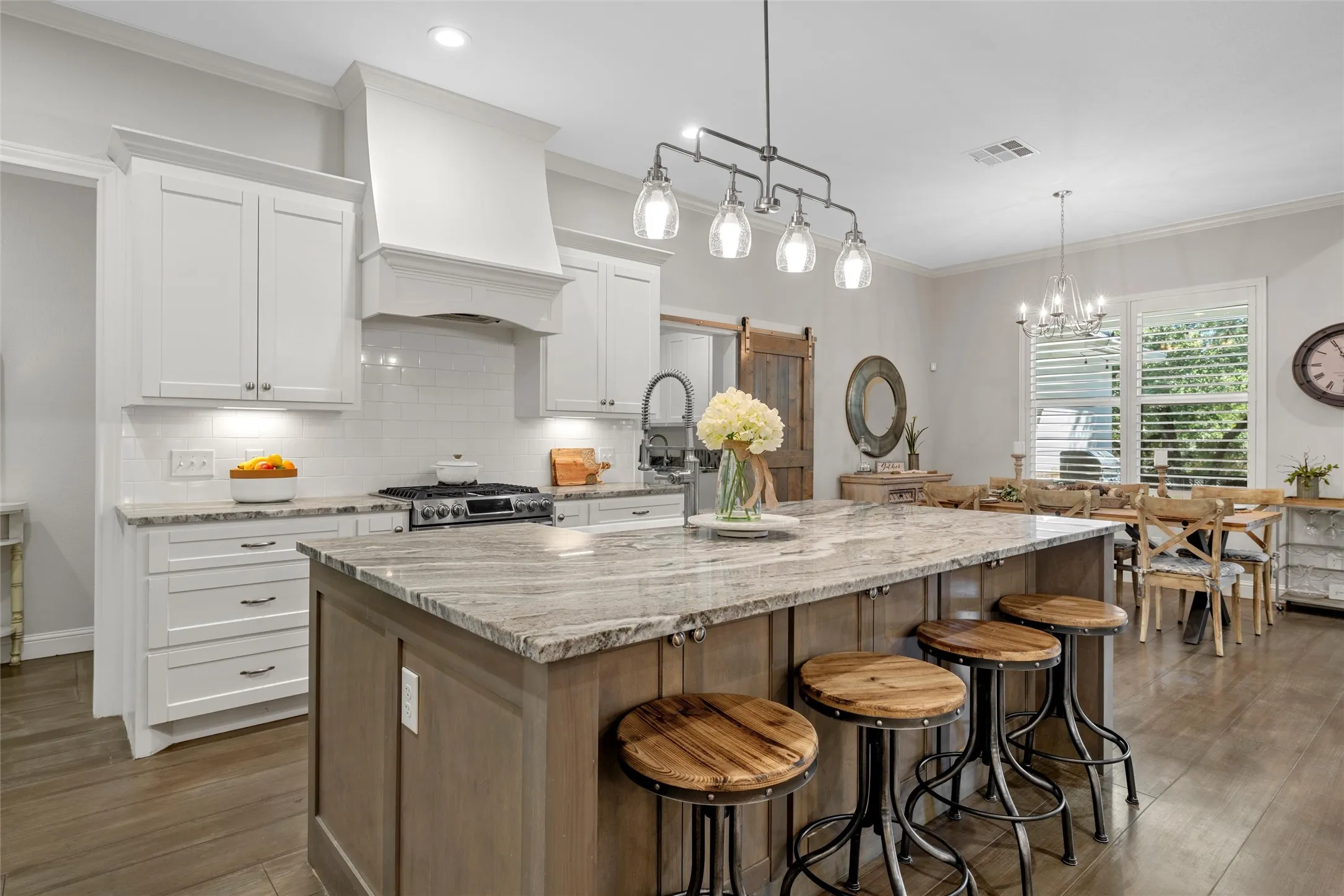 Single Family Residence For Sale in Mc Lennan County , 320 Kandus Cove, China Spring, Texas 76633, 4 Bedroom, 3 Bathroom, 2 Garage spaces, 2,528 Sqft, built in 2018, mls#21404063, Real Estate Agent in China Spring, Homes For Sale in Mc Lennan county, Homes For Sale in China Spring, Realtor in China Spring Texas, Real Estate Brokerage Independent Realty Texas, Luminita Cordes Realtor