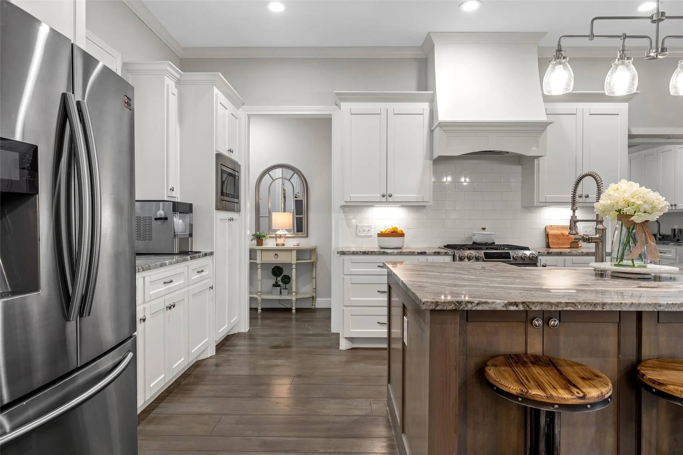 Single Family Residence For Sale in Mc Lennan County , 320 Kandus Cove, China Spring, Texas 76633, 4 Bedroom, 3 Bathroom, 2 Garage spaces, 2,528 Sqft, built in 2018, mls#21404063, Real Estate Agent in China Spring, Homes For Sale in Mc Lennan county, Homes For Sale in China Spring, Realtor in China Spring Texas, Real Estate Brokerage Independent Realty Texas, Luminita Cordes Realtor