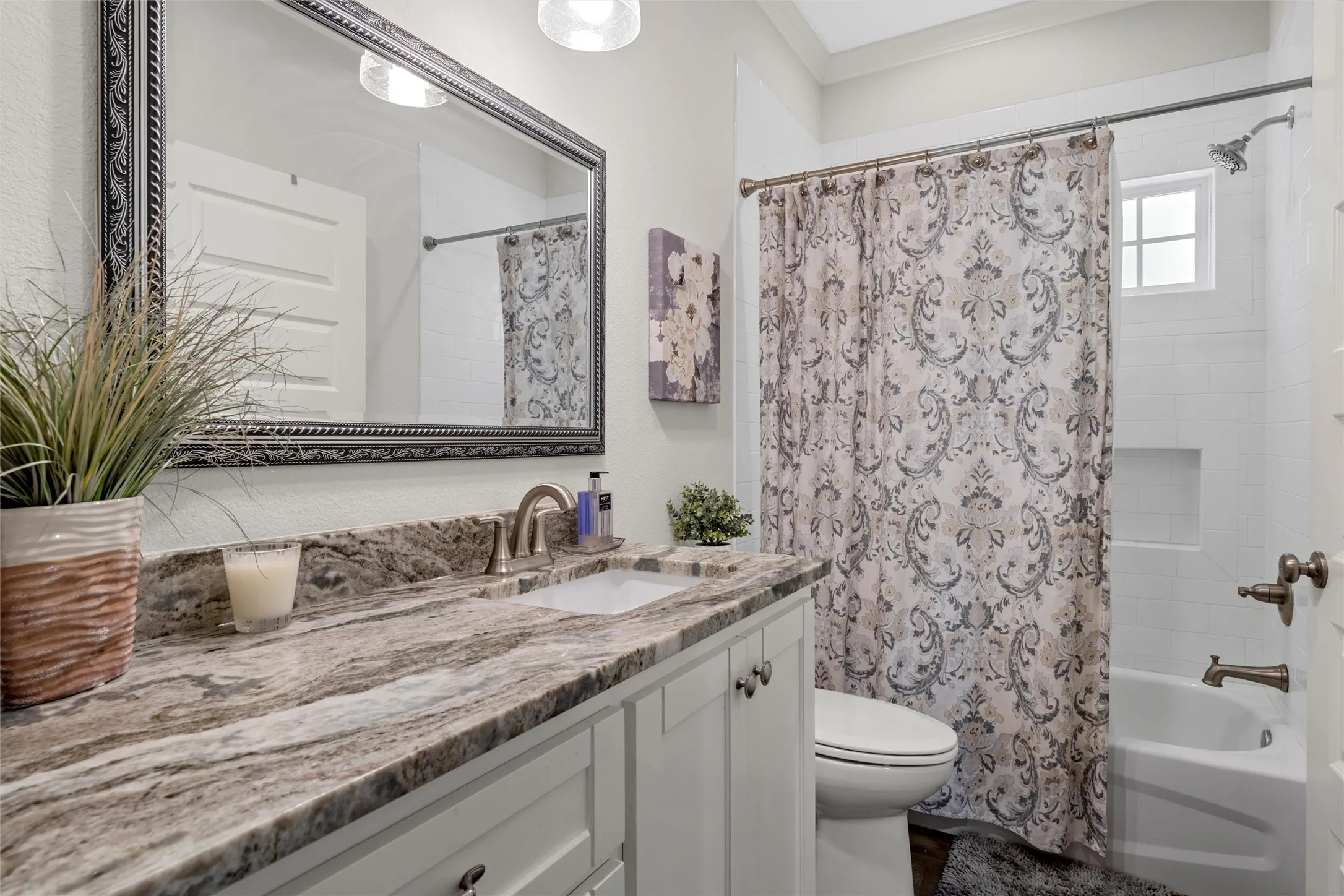 Single Family Residence For Sale in Mc Lennan County , 320 Kandus Cove, China Spring, Texas 76633, 4 Bedroom, 3 Bathroom, 2 Garage spaces, 2,528 Sqft, built in 2018, mls#21404063, Real Estate Agent in China Spring, Homes For Sale in Mc Lennan county, Homes For Sale in China Spring, Realtor in China Spring Texas, Real Estate Brokerage Independent Realty Texas, Luminita Cordes Realtor