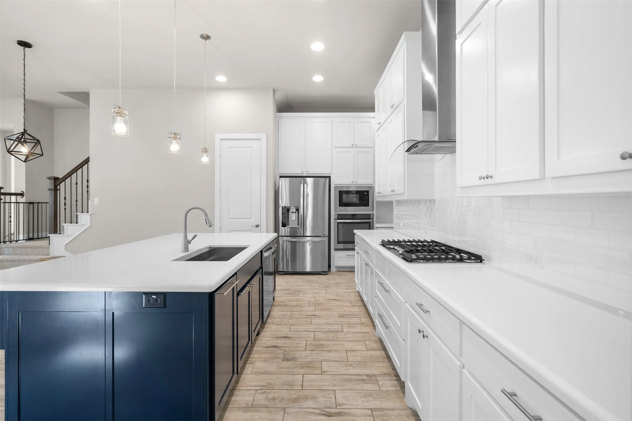 Single Family Residence For Sale in Collin County , 8091 Sunflower Lane, Dallas, Texas 75252, 4 Bedroom, 4 Bathroom, 2 Garage spaces, 3,091 Sqft, built in 2017, mls#21404627, Real Estate Agent in Dallas, Homes For Sale in Collin county, Homes For Sale in Dallas, Realtor in Dallas Texas, Real Estate Brokerage Independent Realty Texas, Luminita Cordes Realtor