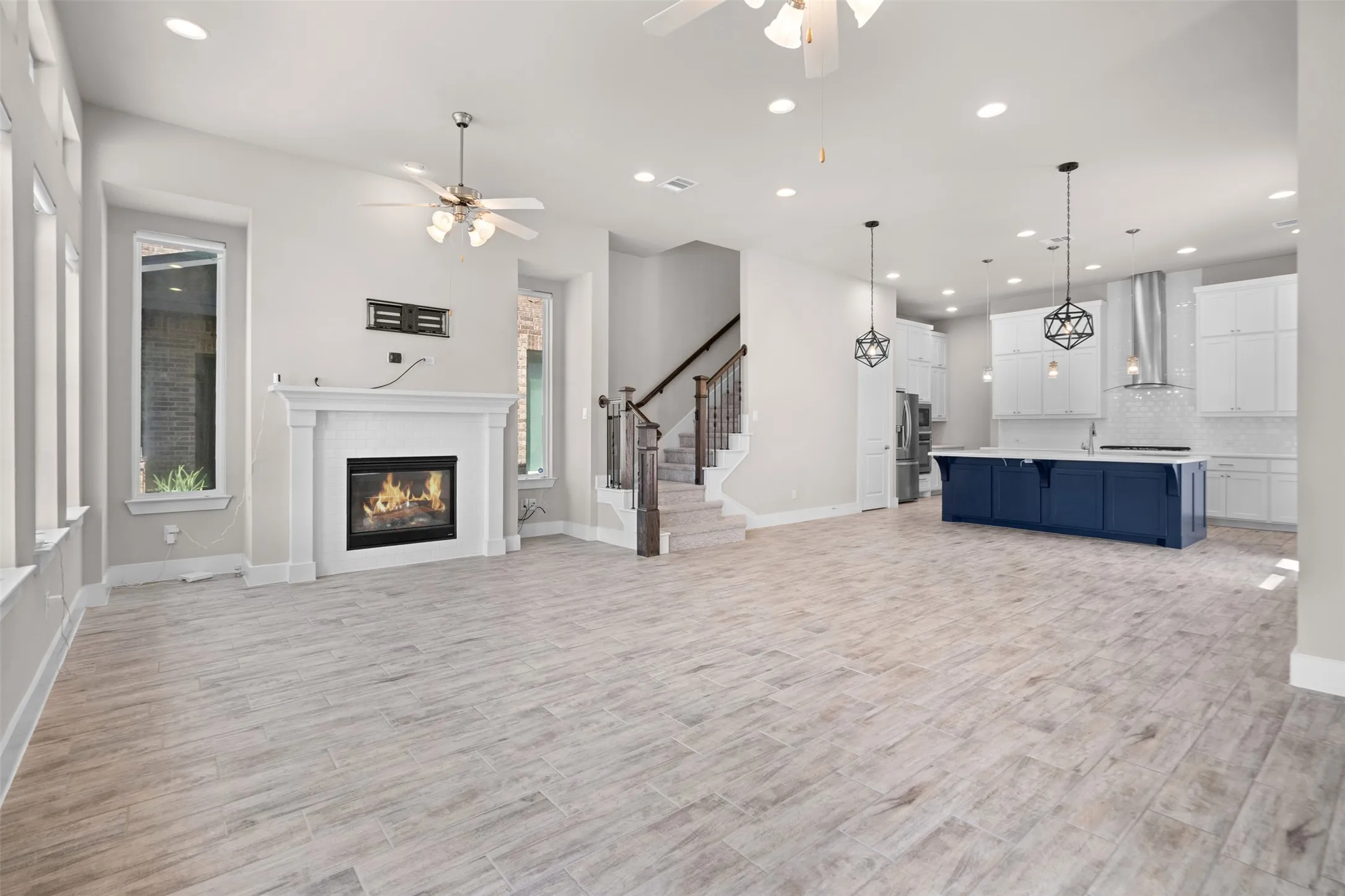 Single Family Residence For Sale in Collin County , 8091 Sunflower Lane, Dallas, Texas 75252, 4 Bedroom, 4 Bathroom, 2 Garage spaces, 3,091 Sqft, built in 2017, mls#21404627, Real Estate Agent in Dallas, Homes For Sale in Collin county, Homes For Sale in Dallas, Realtor in Dallas Texas, Real Estate Brokerage Independent Realty Texas, Luminita Cordes Realtor