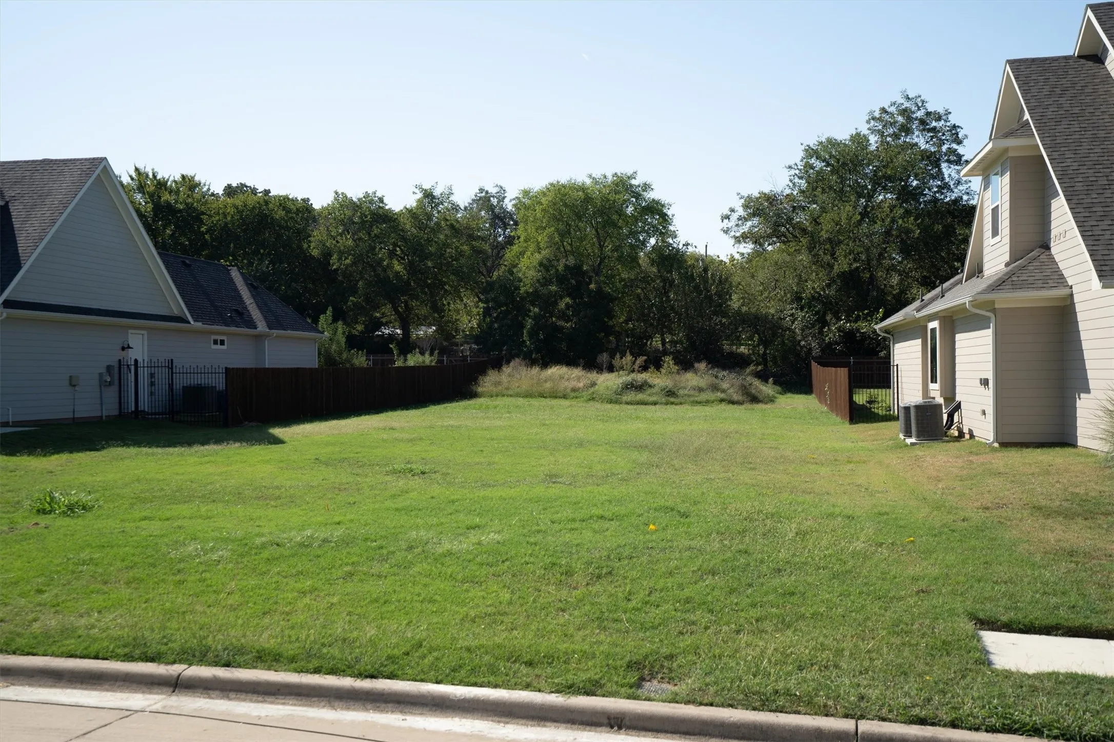 Unimproved Land For Sale in Denton County , 208 Village Way, Argyle, Texas 76226, 0, 0, Garage spaces, 0 Sqft, built in 0, mls#21403825, Real Estate Agent in Argyle, Homes For Sale in Denton county, Homes For Sale in Argyle, Realtor in Argyle Texas, Real Estate Brokerage Independent Realty Texas, Luminita Cordes Realtor