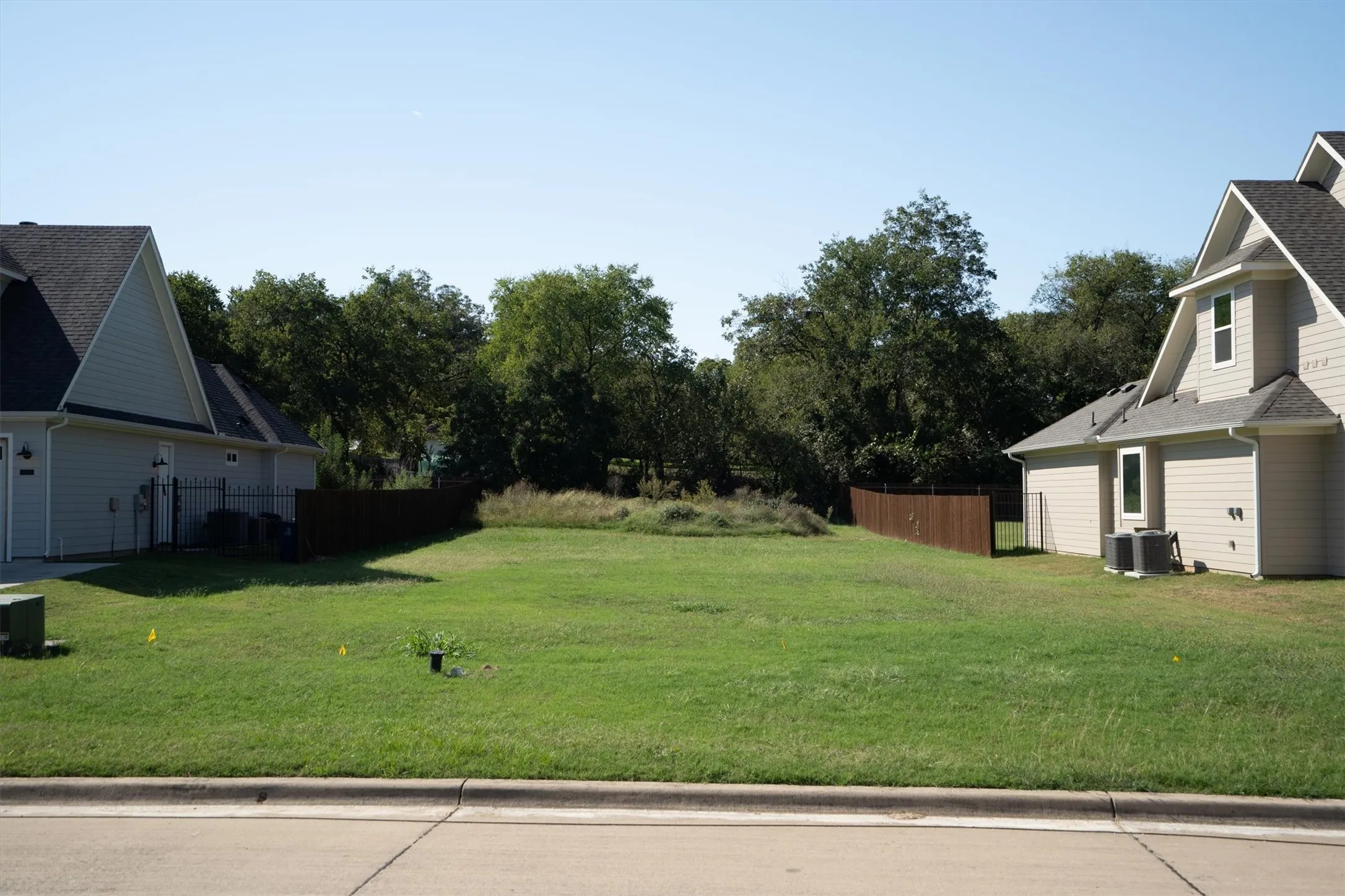 Unimproved Land For Sale in Denton County , 208 Village Way, Argyle, Texas 76226, 0, 0, Garage spaces, 0 Sqft, built in 0, mls#21403825, Real Estate Agent in Argyle, Homes For Sale in Denton county, Homes For Sale in Argyle, Realtor in Argyle Texas, Real Estate Brokerage Independent Realty Texas, Luminita Cordes Realtor