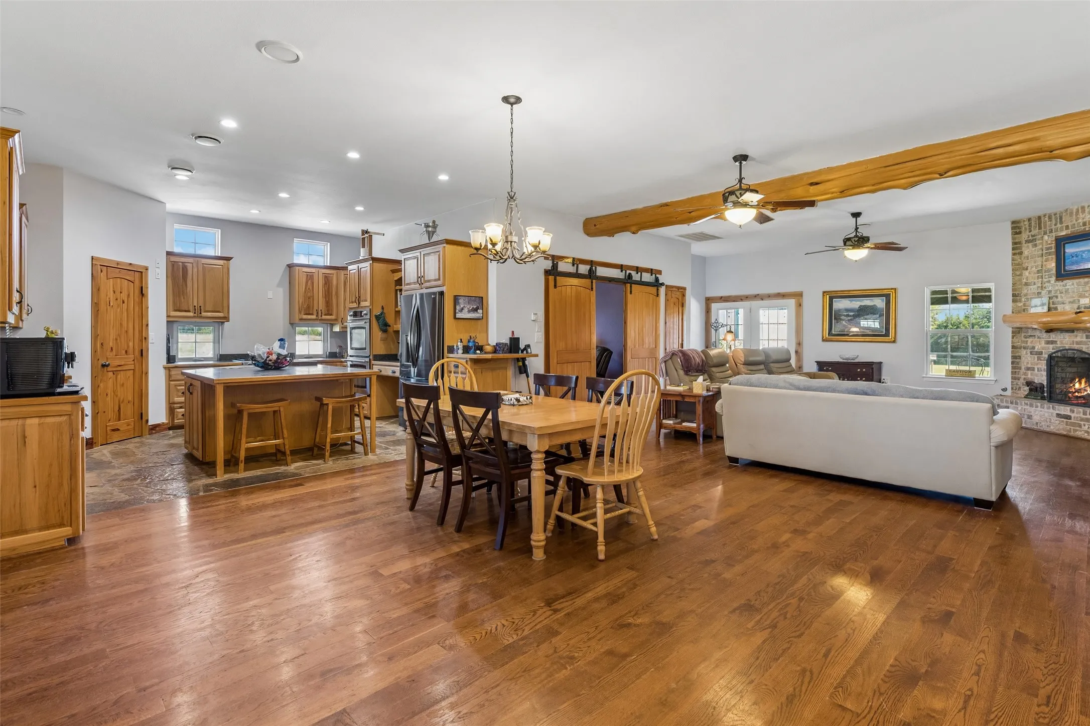 Single Family Residence For Sale in Collin County , 1430 Harlin Drive, St Paul, Texas 75098, 4 Bedroom, 3 Bathroom, 3 Garage spaces, 2,317 Sqft, built in 2006, mls#21404160, Real Estate Agent in St Paul, Homes For Sale in Collin county, Homes For Sale in St Paul, Realtor in St Paul Texas, Real Estate Brokerage Independent Realty Texas, Luminita Cordes Realtor