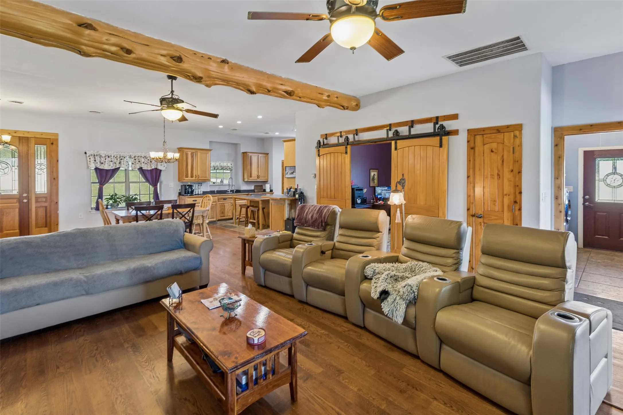 Single Family Residence For Sale in Collin County , 1430 Harlin Drive, St Paul, Texas 75098, 4 Bedroom, 3 Bathroom, 3 Garage spaces, 2,317 Sqft, built in 2006, mls#21404160, Real Estate Agent in St Paul, Homes For Sale in Collin county, Homes For Sale in St Paul, Realtor in St Paul Texas, Real Estate Brokerage Independent Realty Texas, Luminita Cordes Realtor