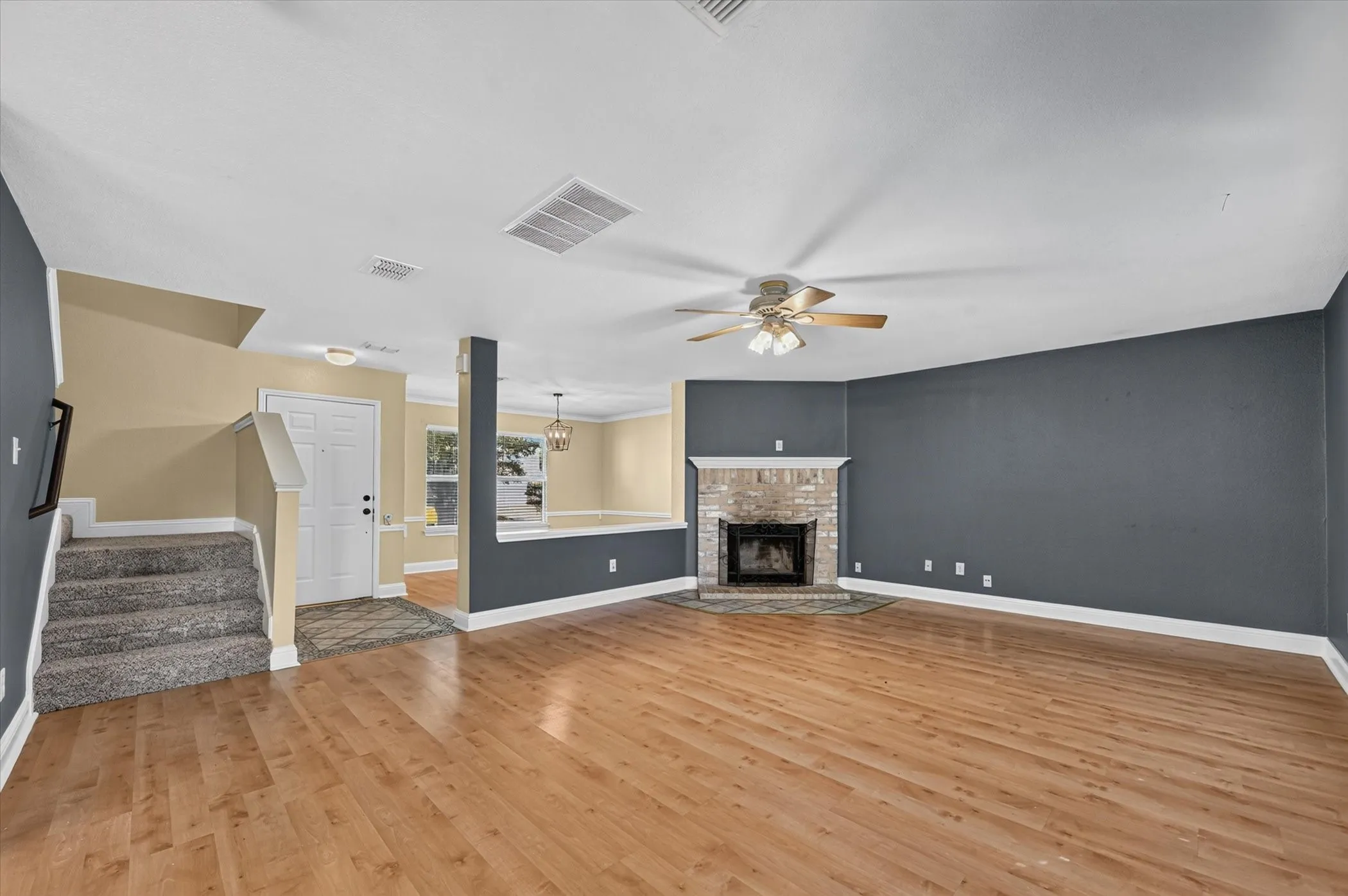 Single Family Residence For Rent in Collin County , 2613 Sundance Drive, Mc Kinney, Texas 75071, 4 Bedroom, 3 Bathroom, 2 Garage spaces, 2,203 Sqft, built in 1999, mls#21404631, Real Estate Agent in Mc Kinney, Homes For Rent in Collin county, Homes For Rent in Mc Kinney, Realtor in Mc Kinney Texas, Real Estate Brokerage Independent Realty Texas, Luminita Cordes Realtor