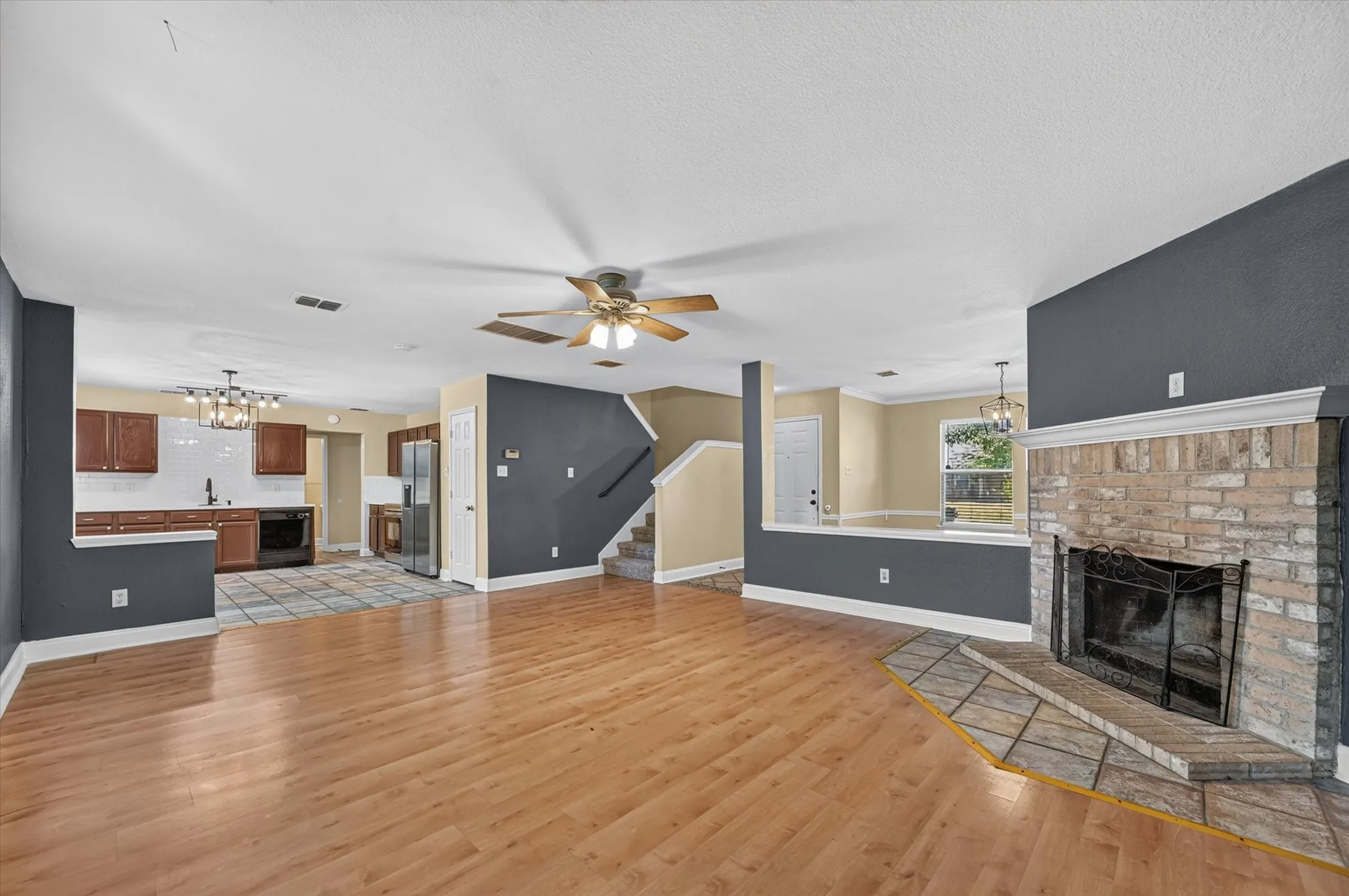Single Family Residence For Rent in Collin County , 2613 Sundance Drive, Mc Kinney, Texas 75071, 4 Bedroom, 3 Bathroom, 2 Garage spaces, 2,203 Sqft, built in 1999, mls#21404631, Real Estate Agent in Mc Kinney, Homes For Rent in Collin county, Homes For Rent in Mc Kinney, Realtor in Mc Kinney Texas, Real Estate Brokerage Independent Realty Texas, Luminita Cordes Realtor