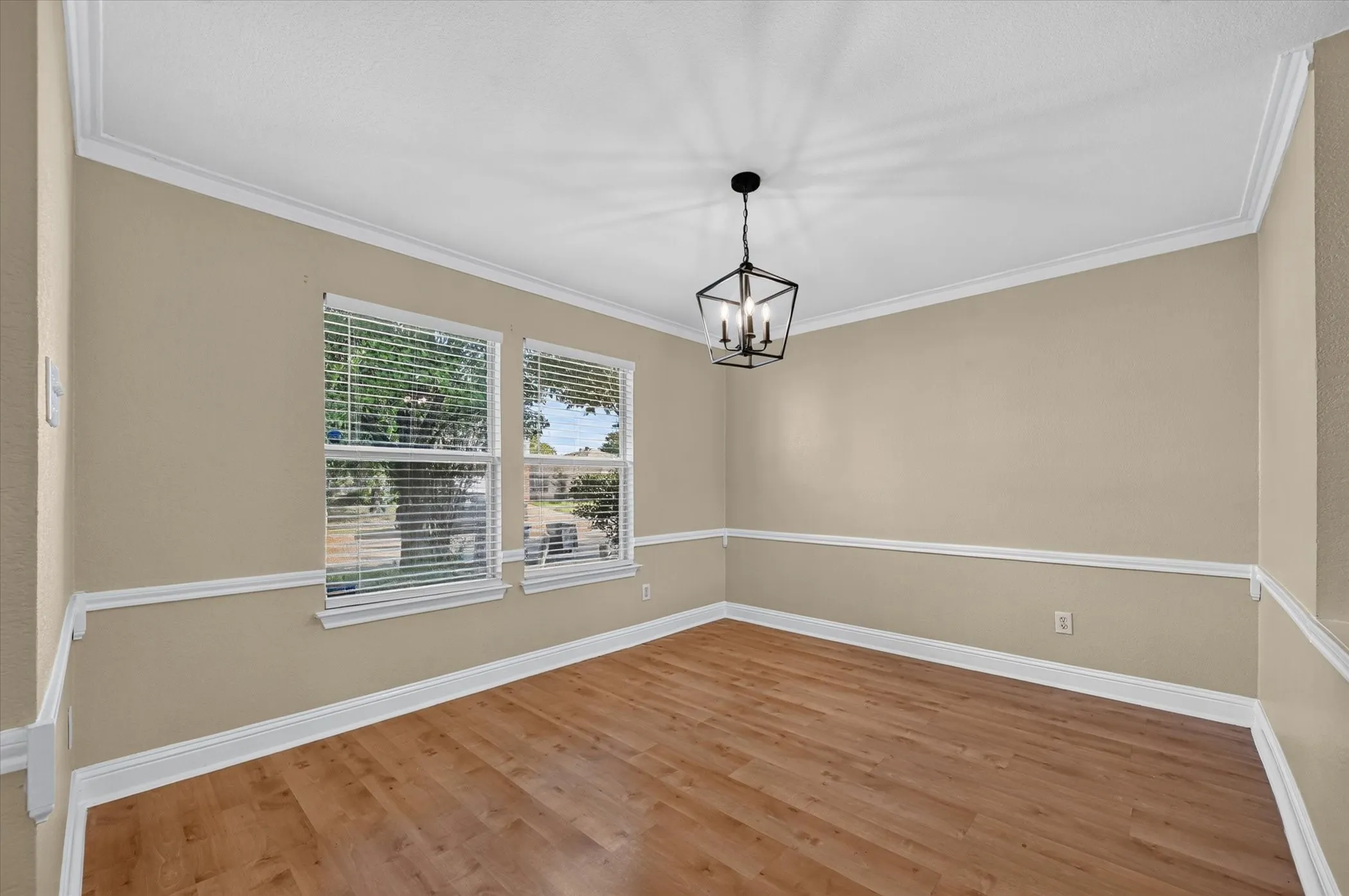 Single Family Residence For Rent in Collin County , 2613 Sundance Drive, Mc Kinney, Texas 75071, 4 Bedroom, 3 Bathroom, 2 Garage spaces, 2,203 Sqft, built in 1999, mls#21404631, Real Estate Agent in Mc Kinney, Homes For Rent in Collin county, Homes For Rent in Mc Kinney, Realtor in Mc Kinney Texas, Real Estate Brokerage Independent Realty Texas, Luminita Cordes Realtor